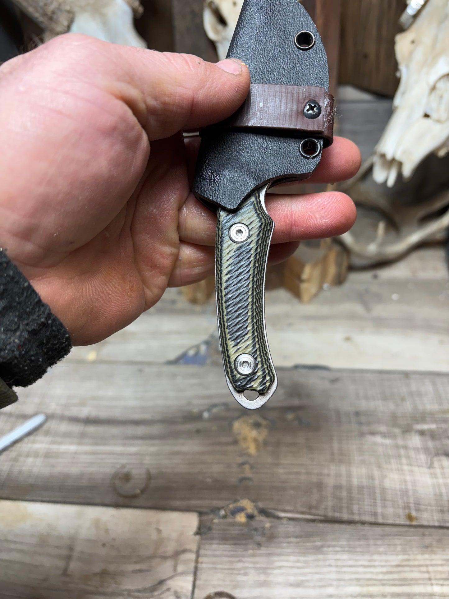Buck Knives 662 Scout G10 Handles