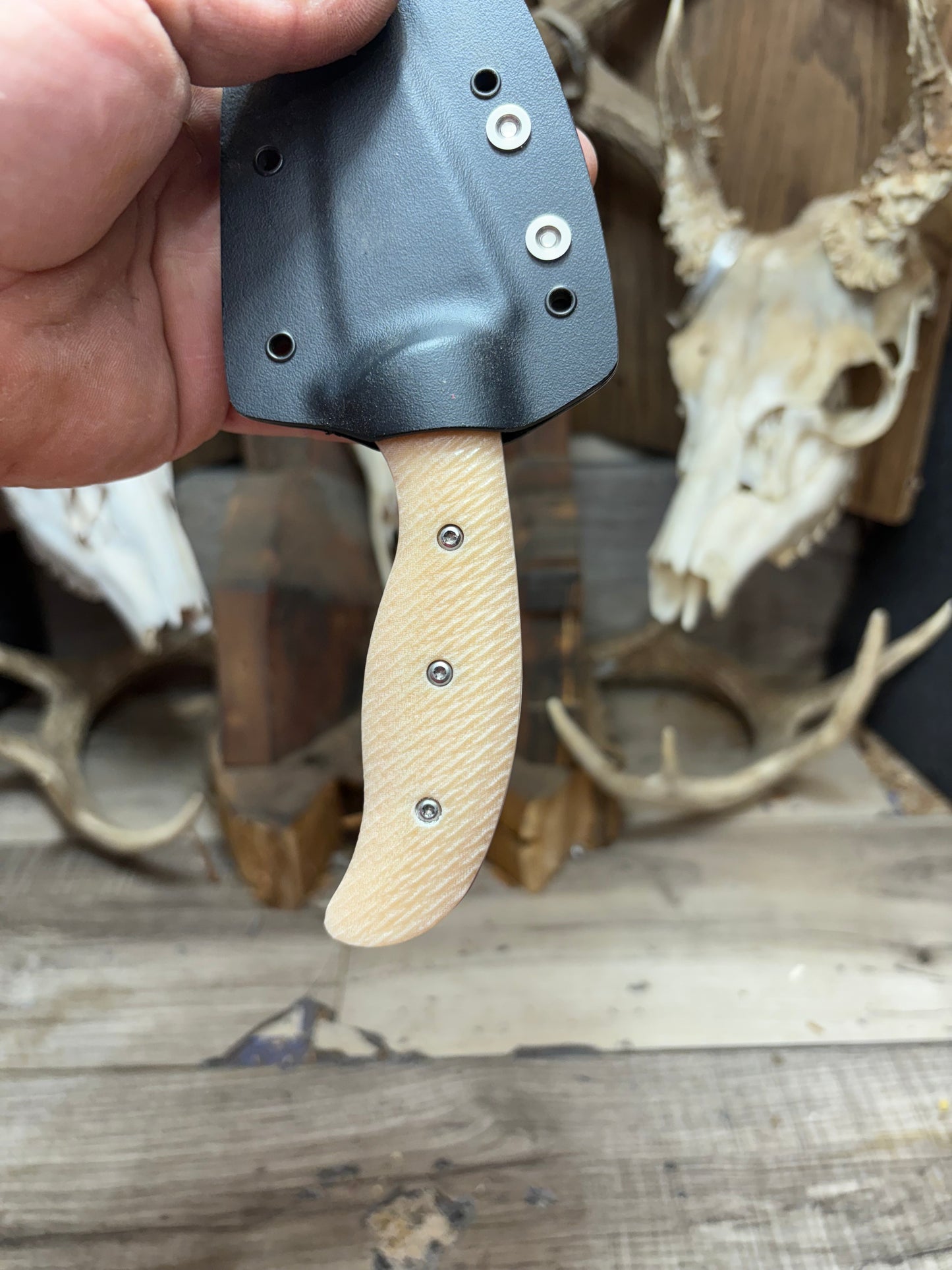 Spyderco Mule handles