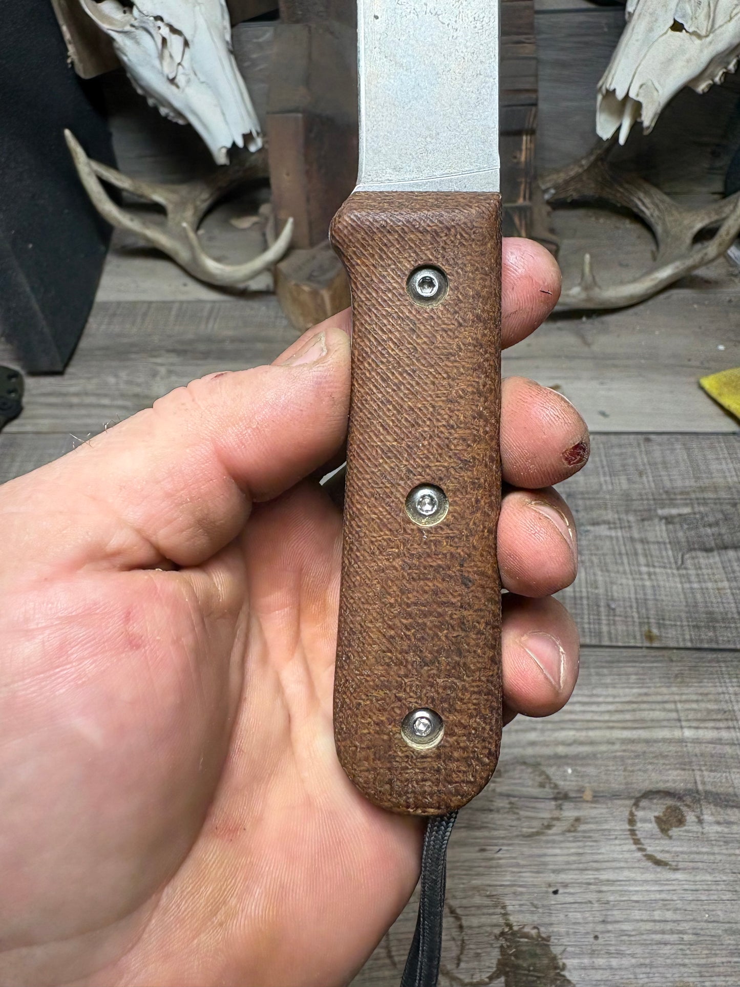 KA-BAR BK62 Burlap Handles HIDDEN LANYARD hole