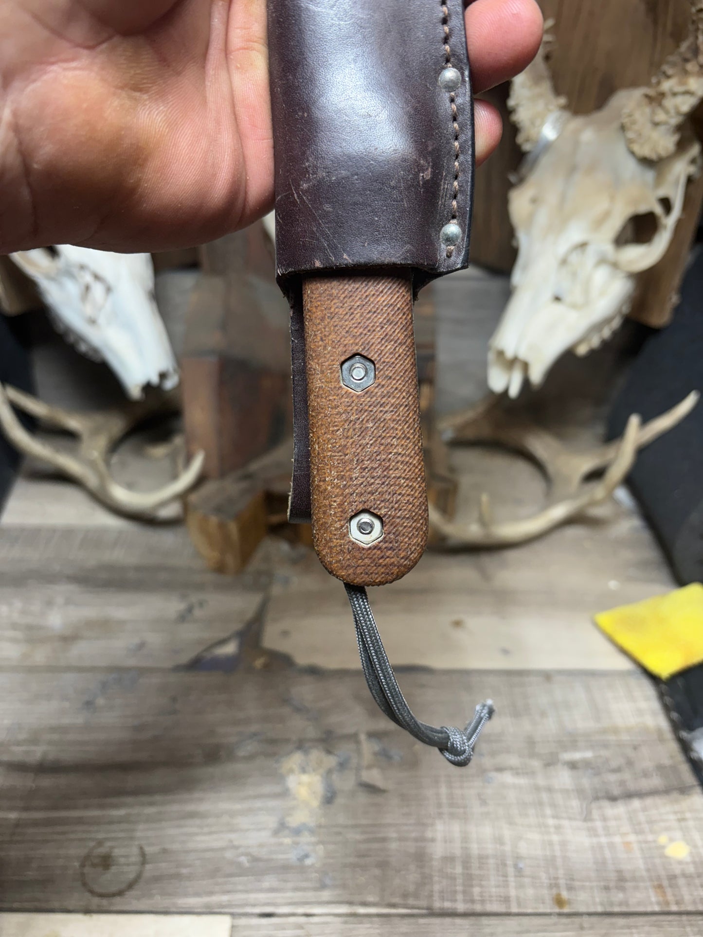 KA-BAR BK62 Burlap Handles HIDDEN LANYARD hole