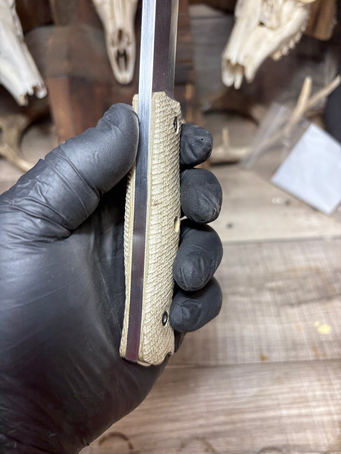 Fallkniven S1X  Handles