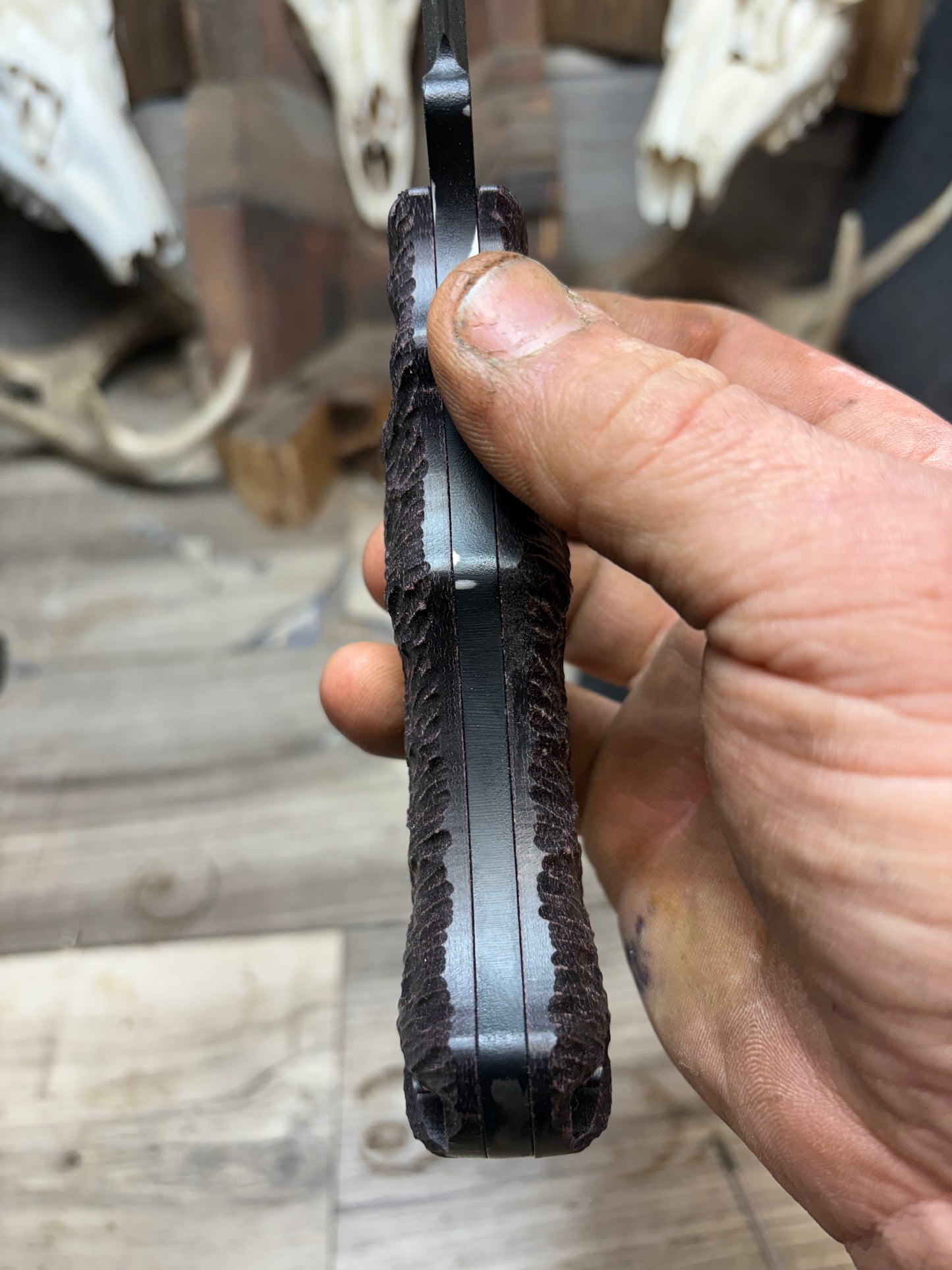 Tops Knives Tom Brown Tracker T1 Handles