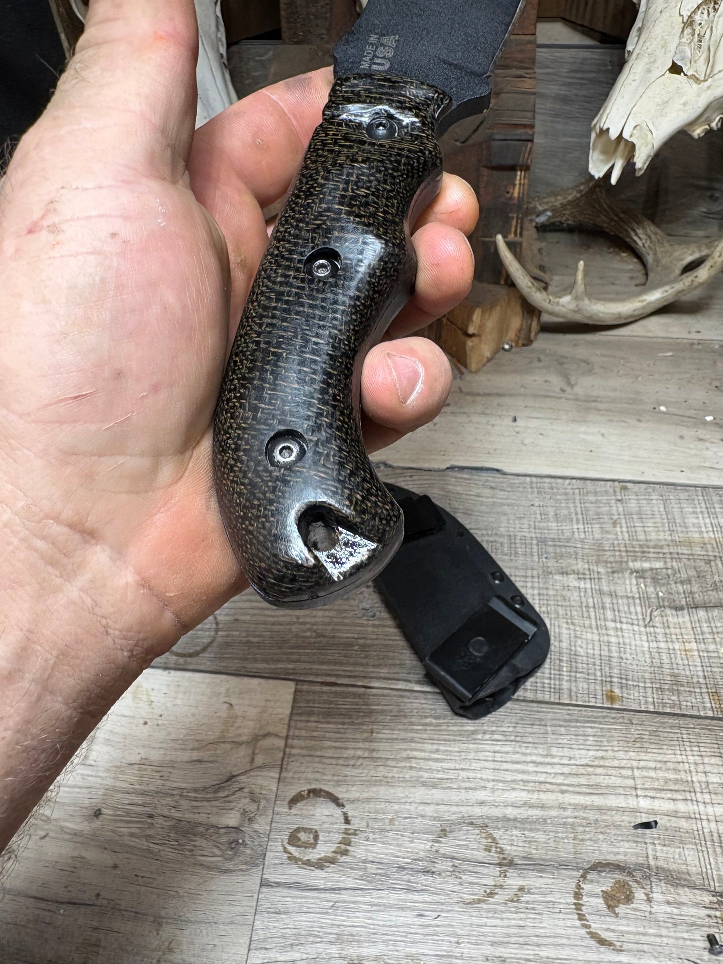 Tops Knives Tom Brown Tracker T1 Burlap Handles