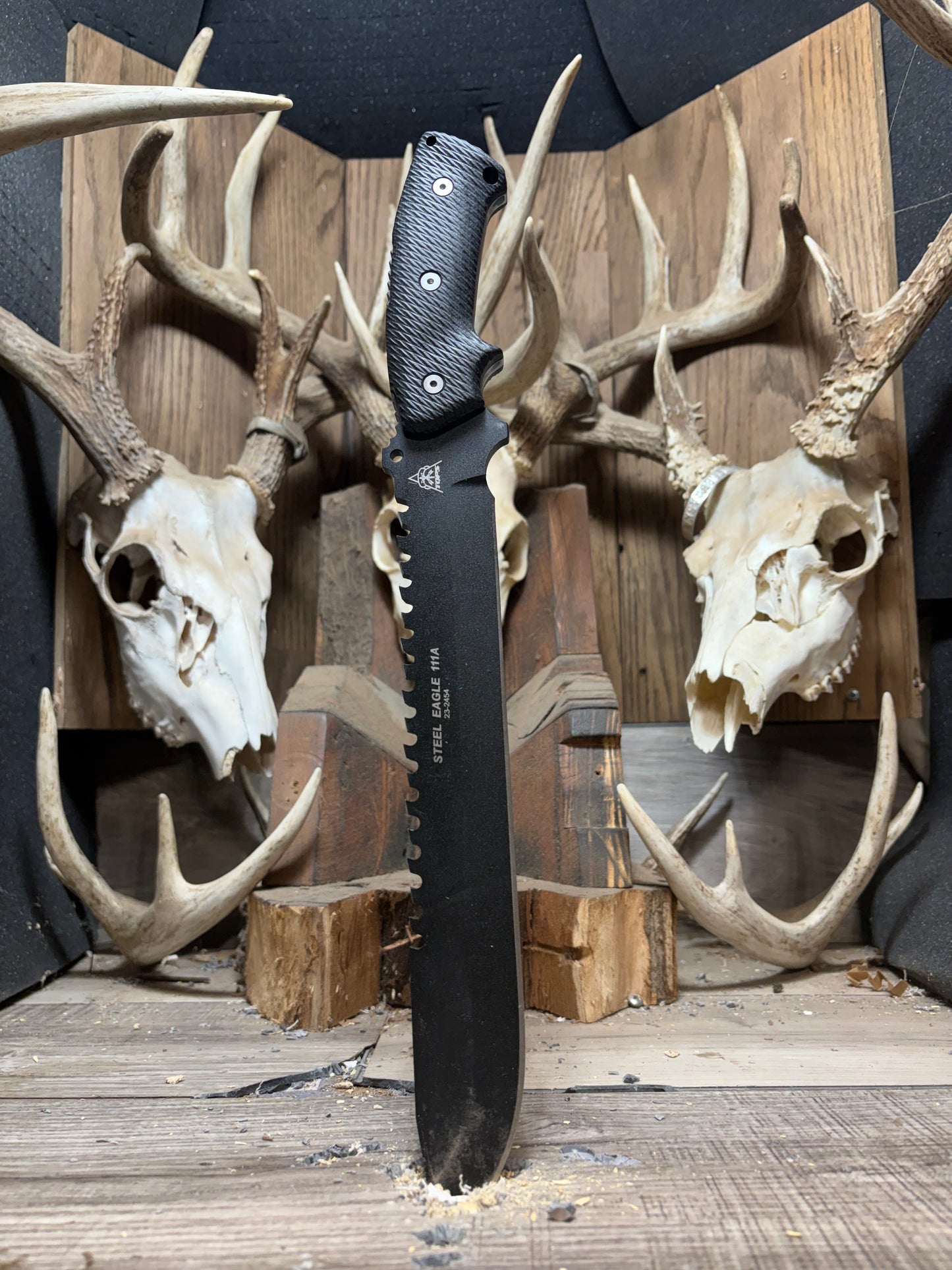 Tops Knives Steel Eagle 111A Handles