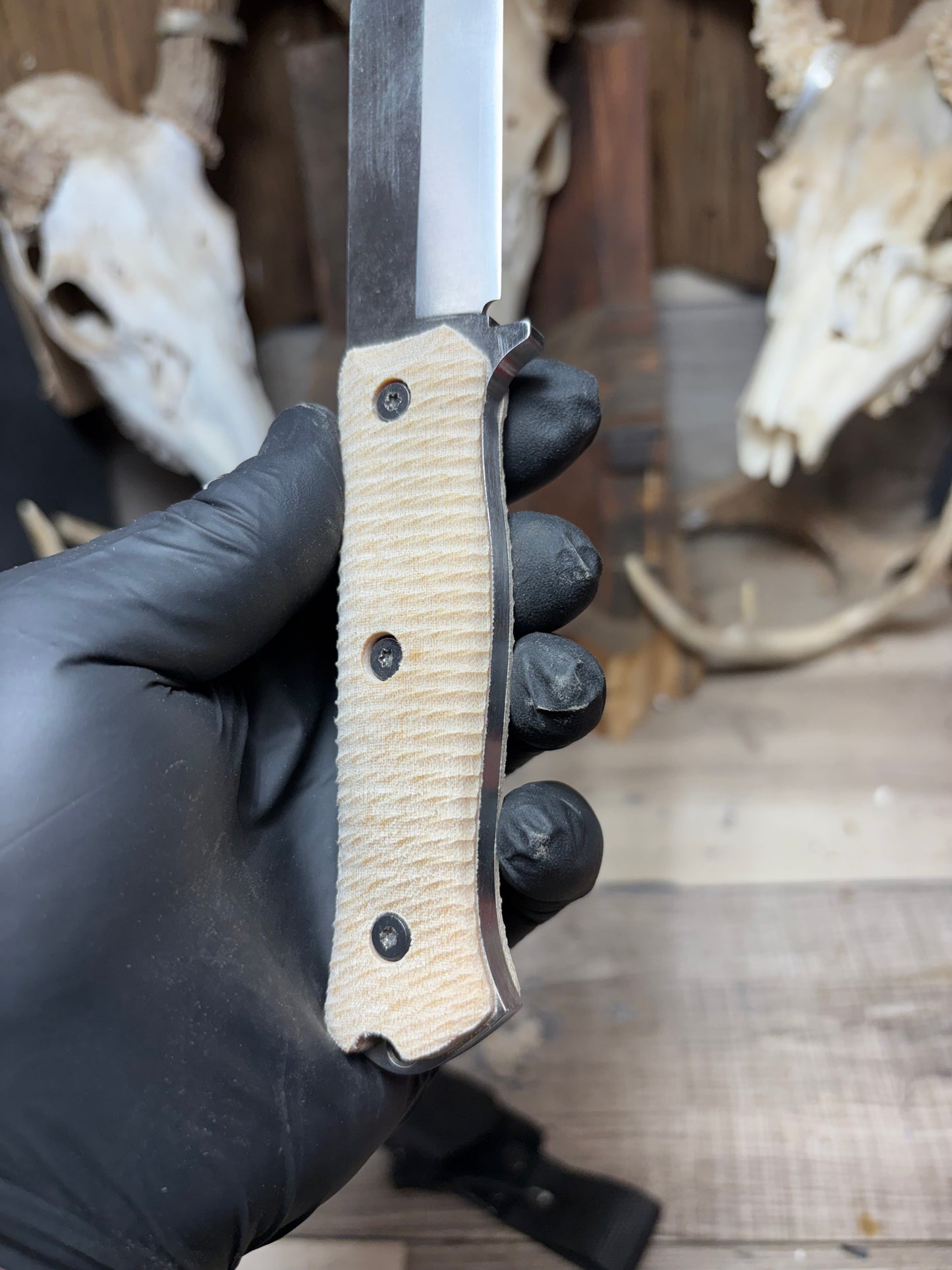 Fallkniven S1X  Handles