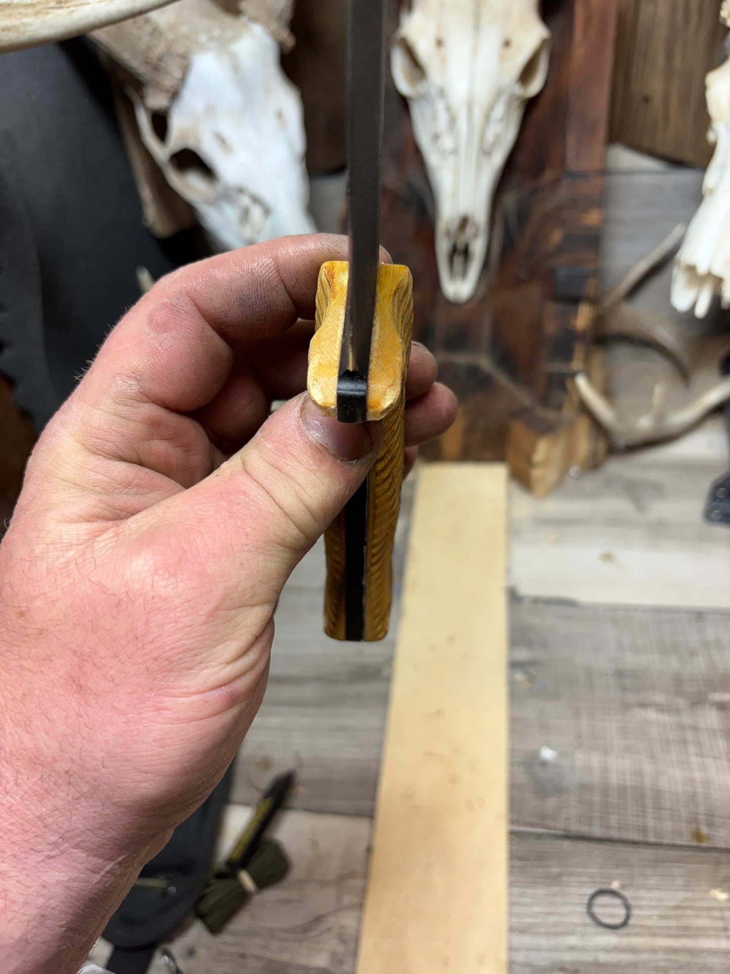 Tops Knives War Bowie V2 Handles
