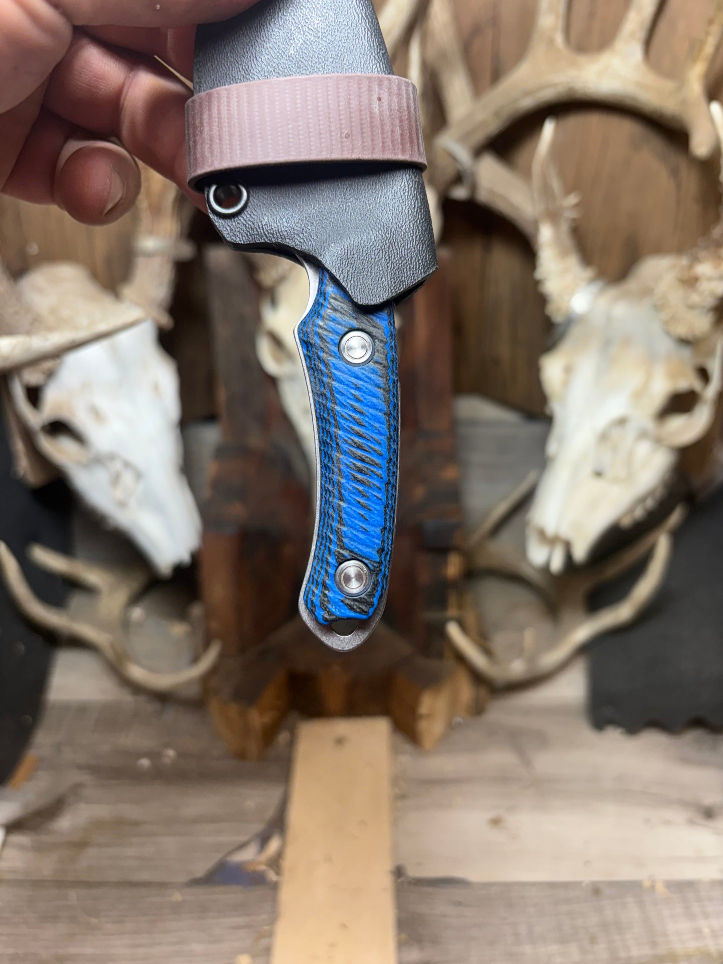 Buck Knives 662 Scout G10 Handles