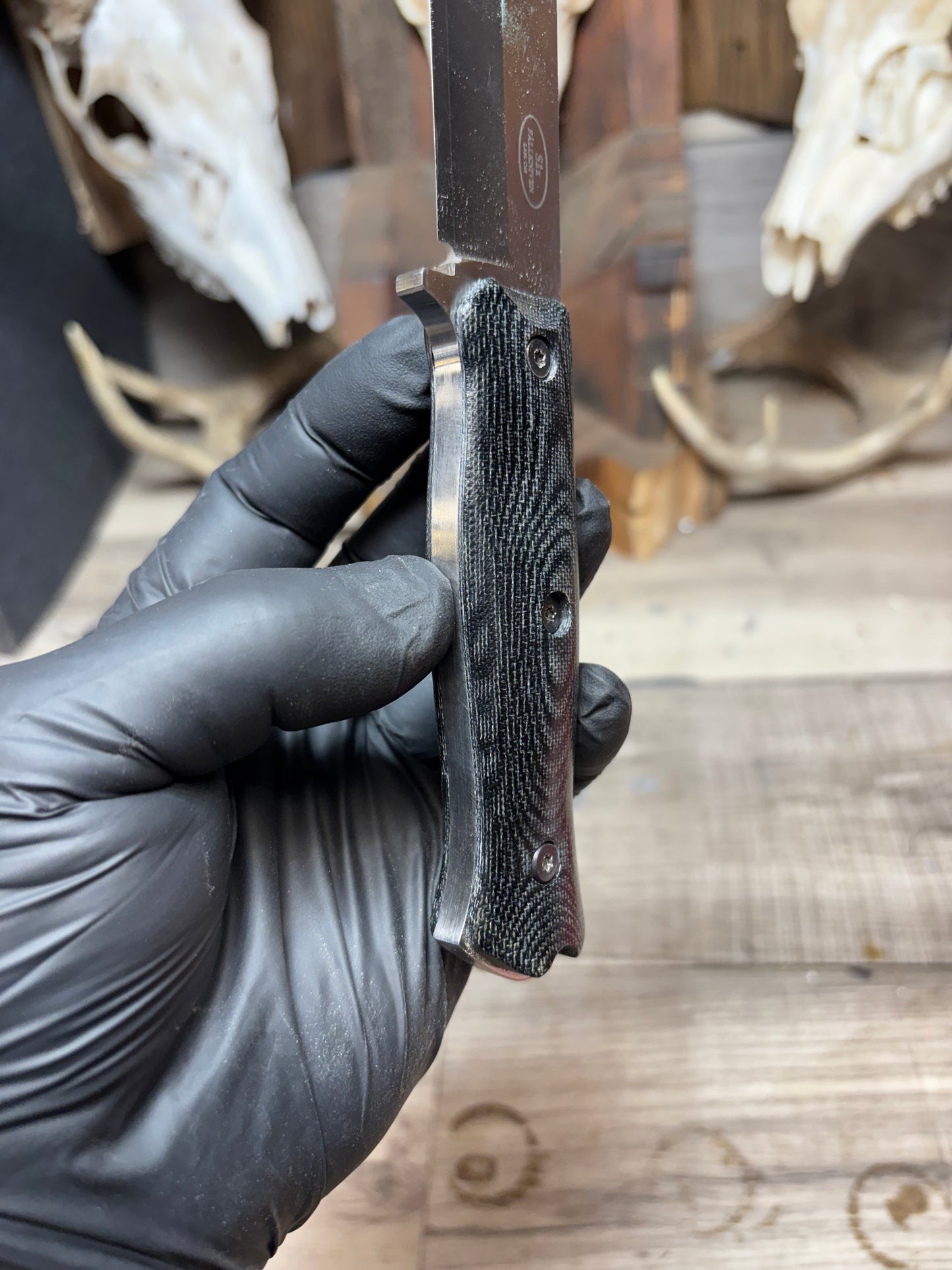 Fallkniven S1X  Handles