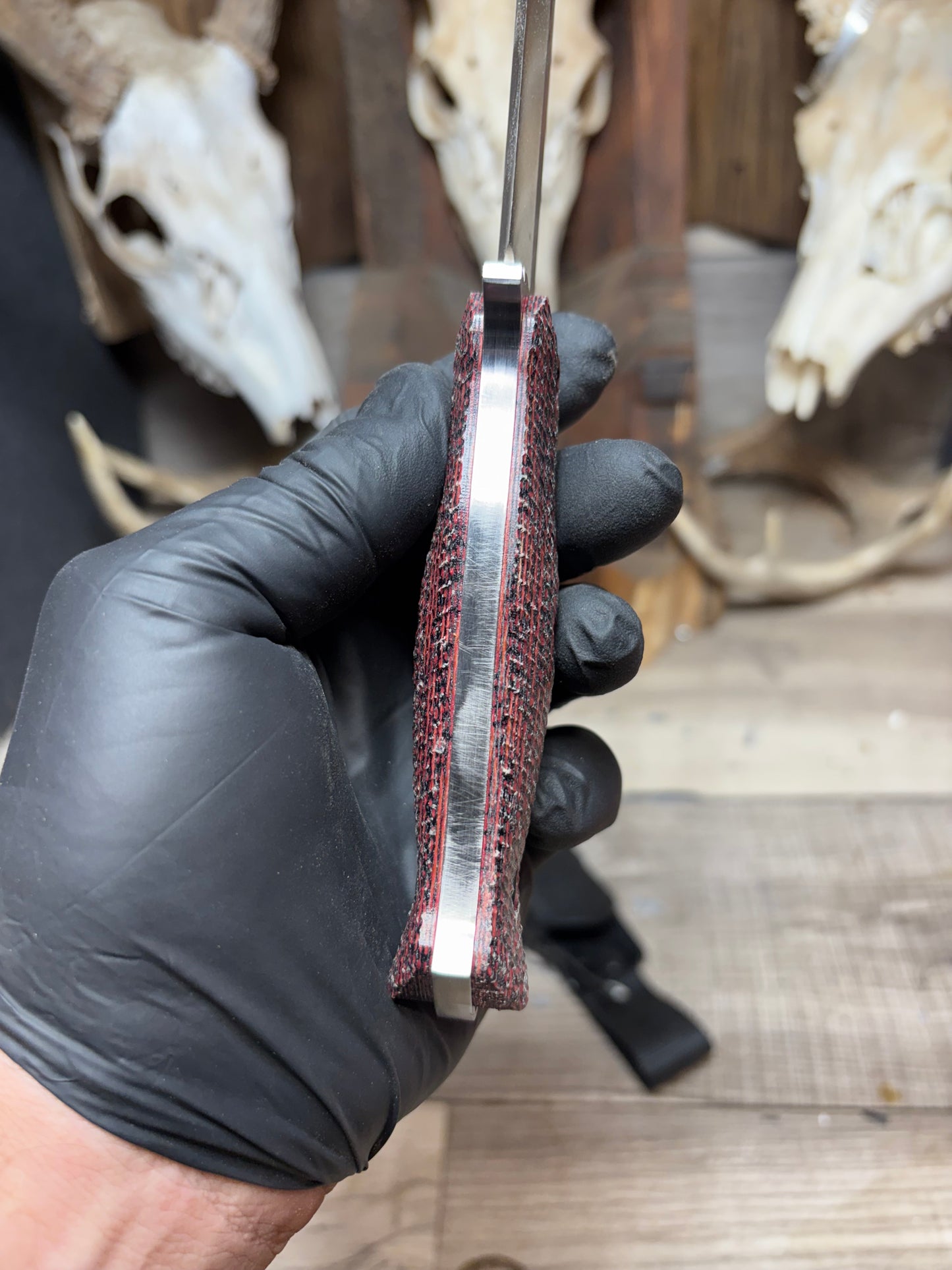 Fallkniven S1X  Handles