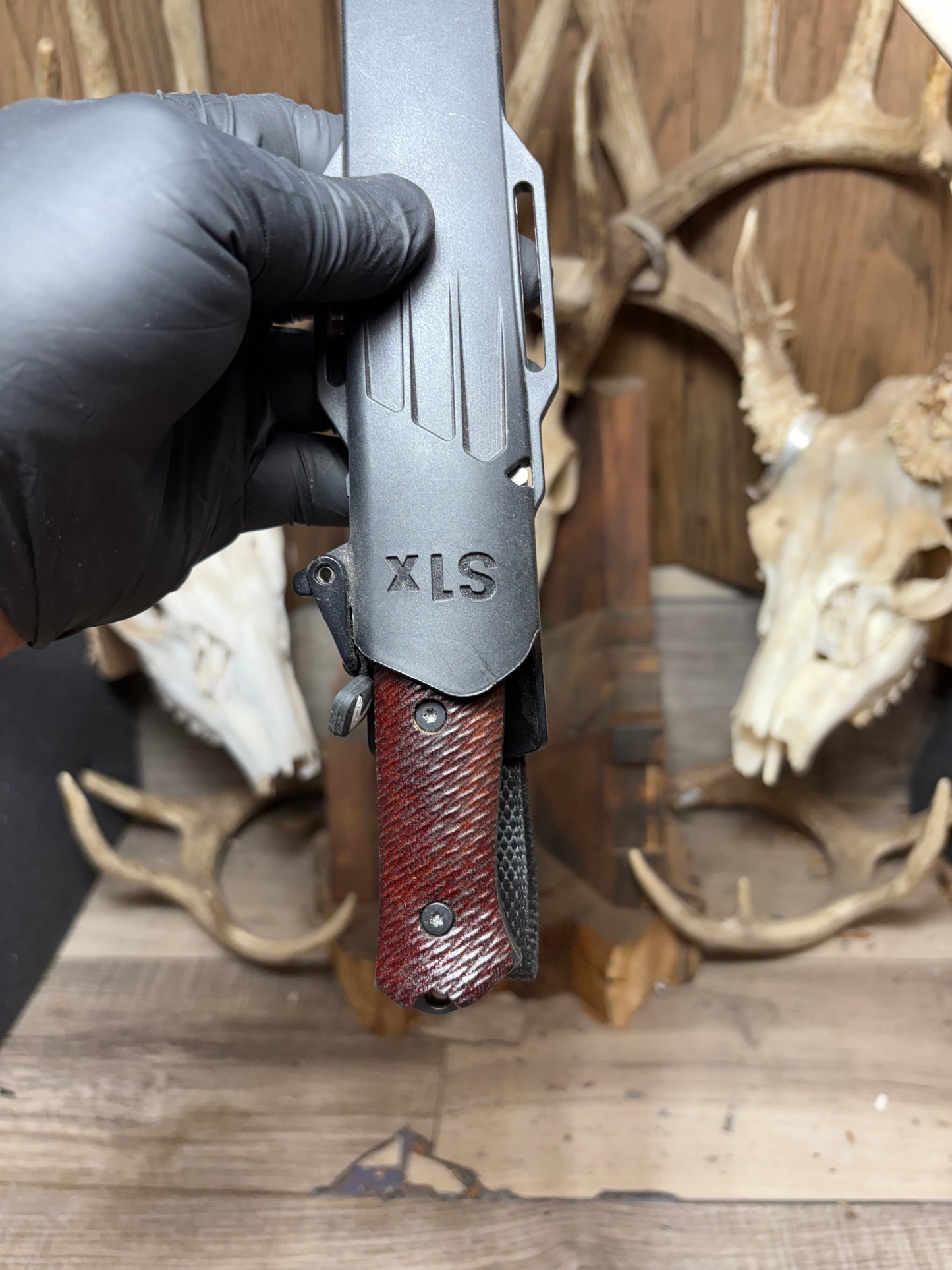 Fallkniven S1X  Handles