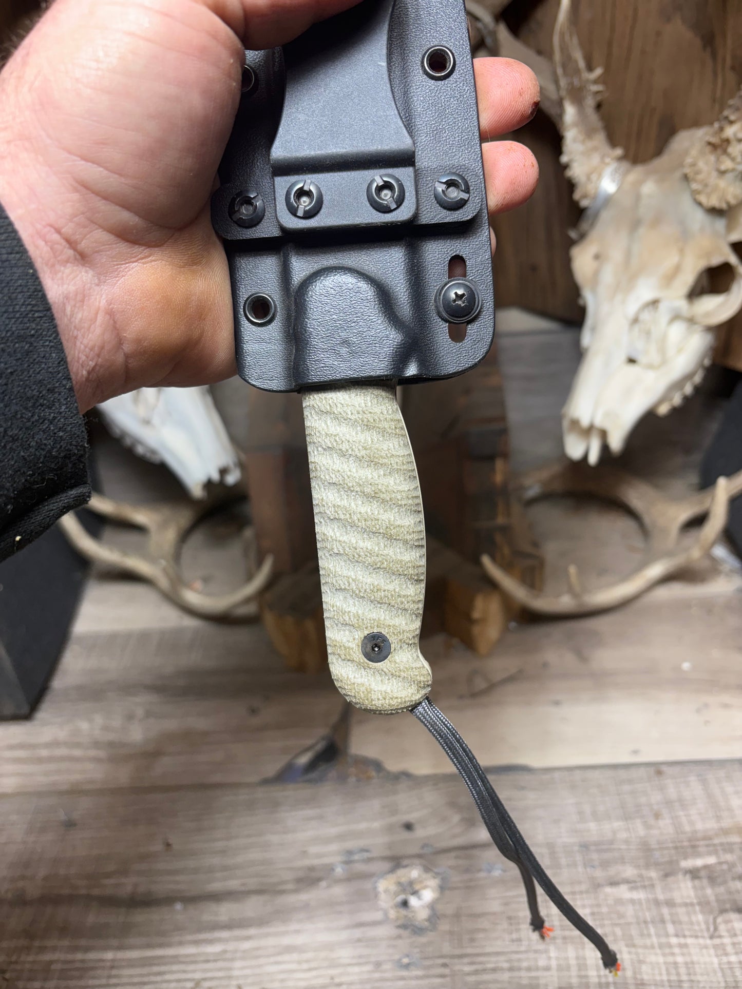Esee Laser Strike Handles Hidden Lanyard hole