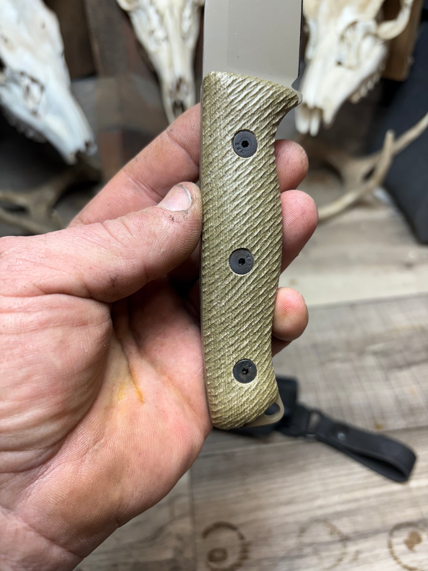 White River Knives Ursus 45 Canvas Micarta Handles