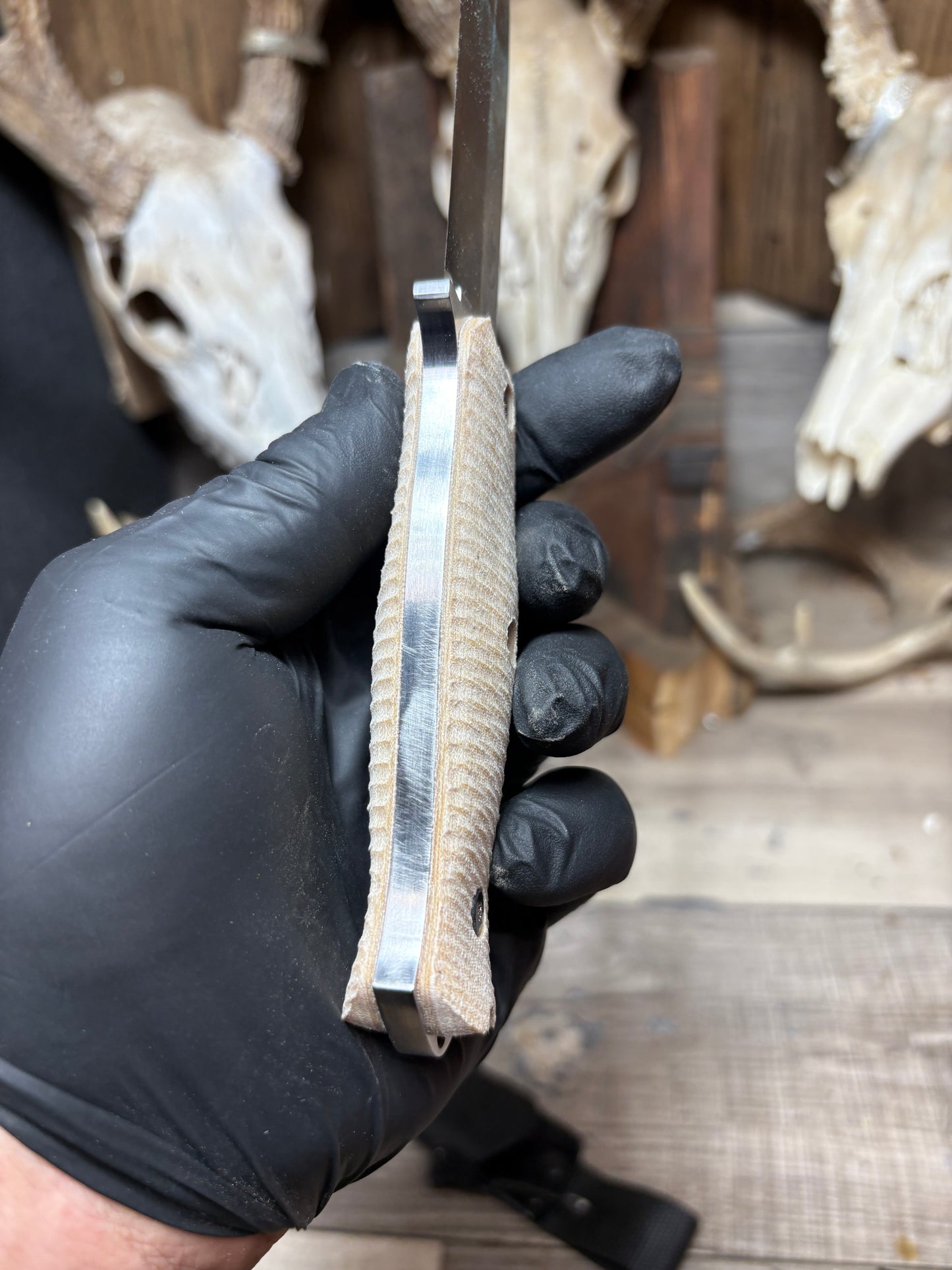Fallkniven S1X  Handles