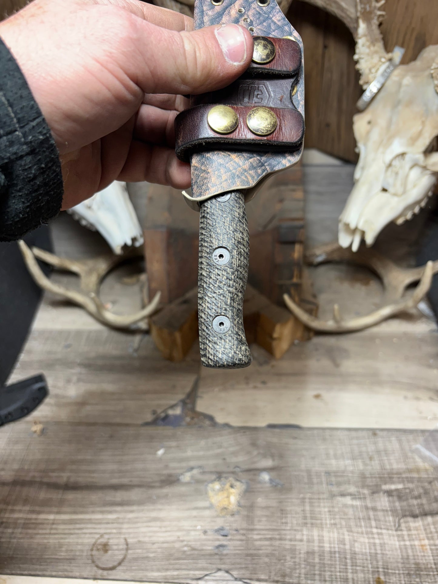 White River Knives Ursus Cub Burlap Micarta Handles