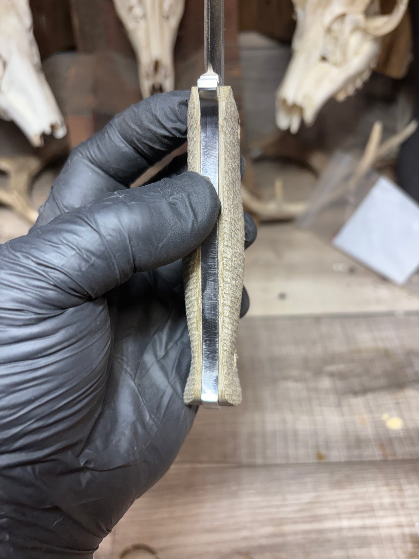 Fallkniven S1X  Handles