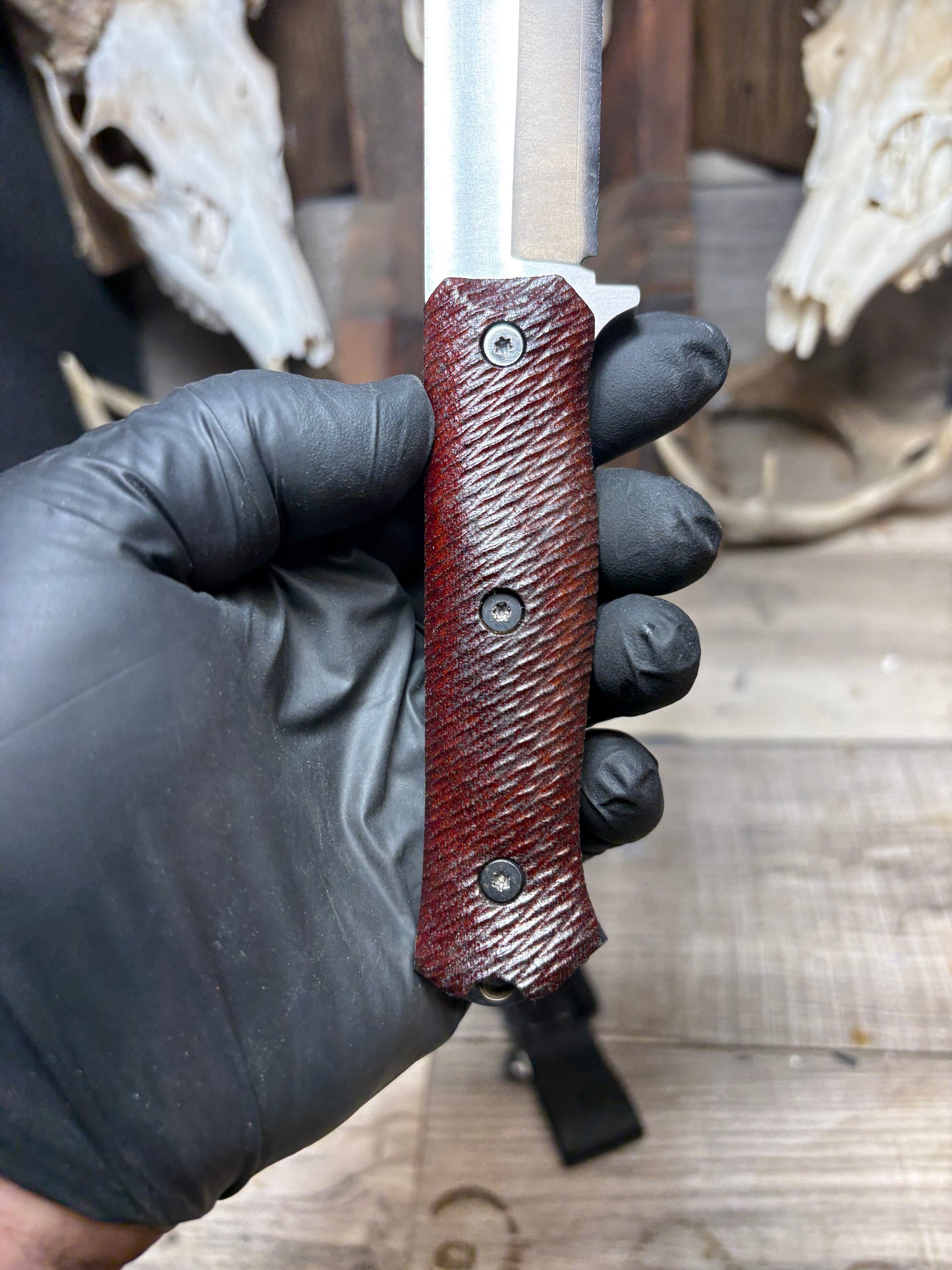 Fallkniven S1X  Handles