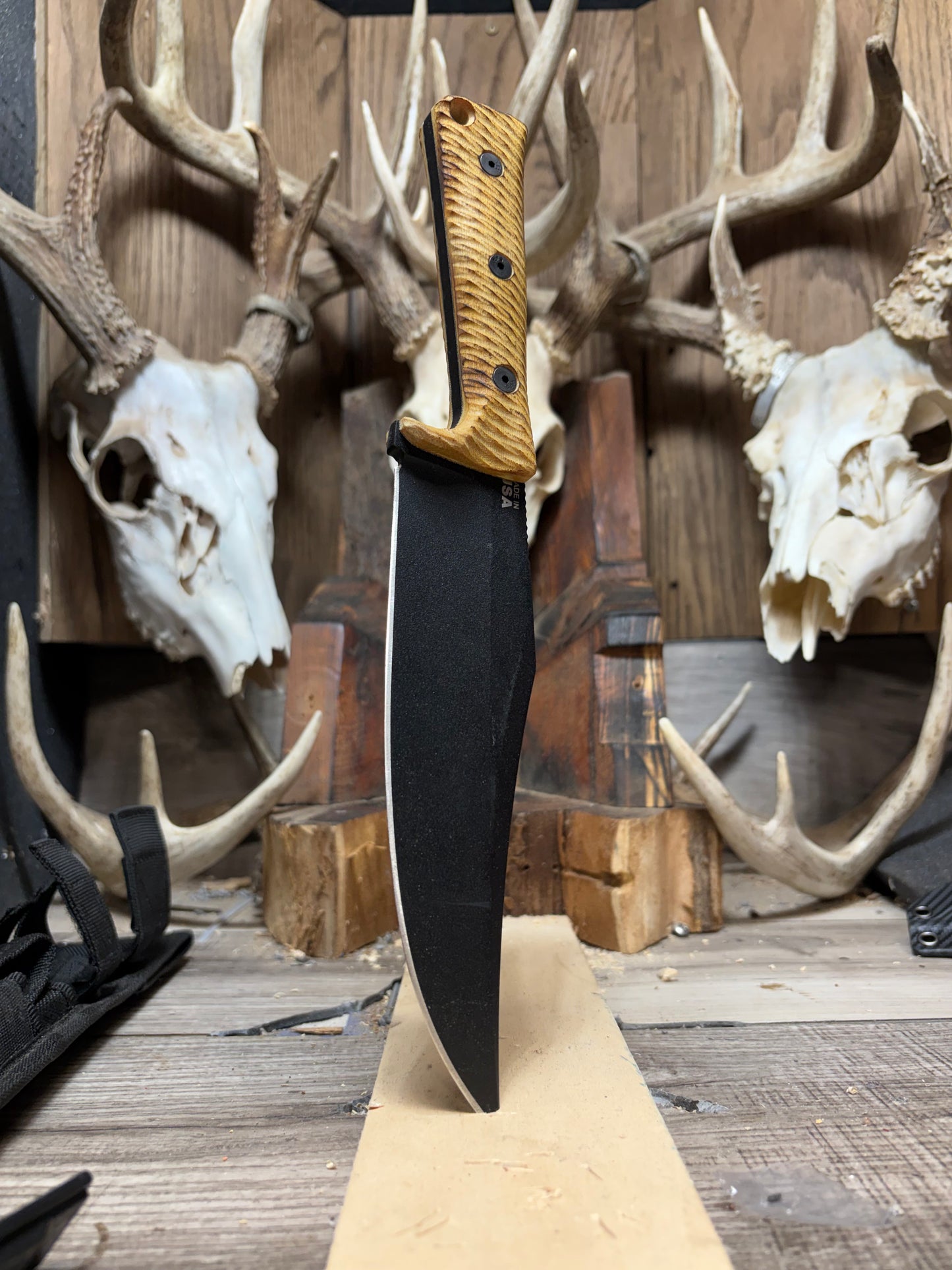Tops Knives War Bowie V2 Handles