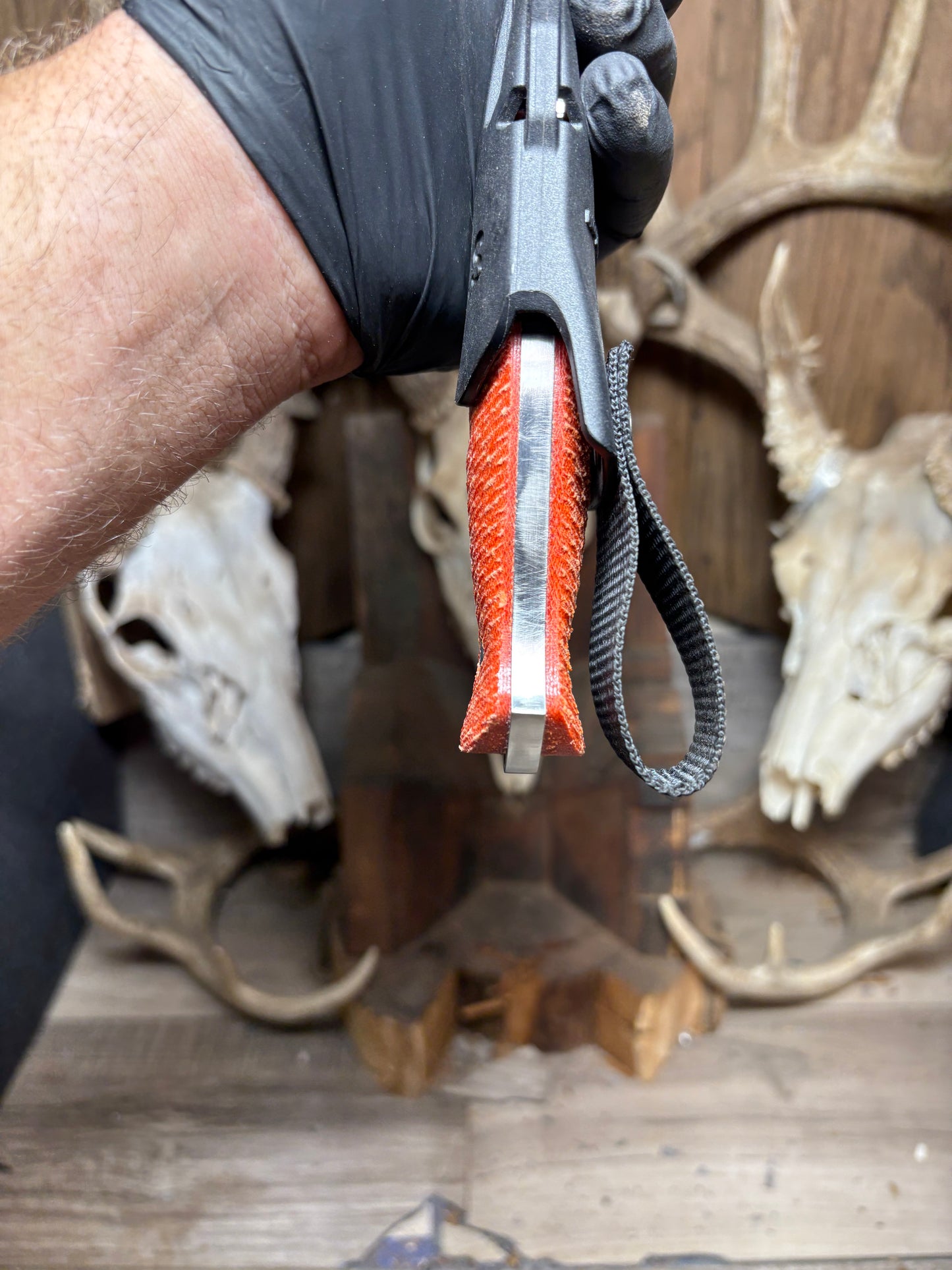 Fallkniven S1X  Handles