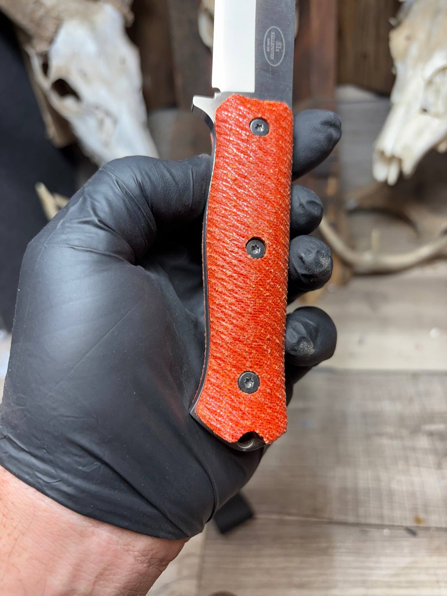 Fallkniven S1X  Handles
