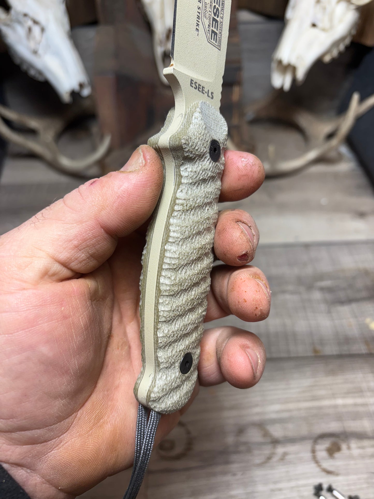 Esee Laser Strike Handles Hidden Lanyard hole