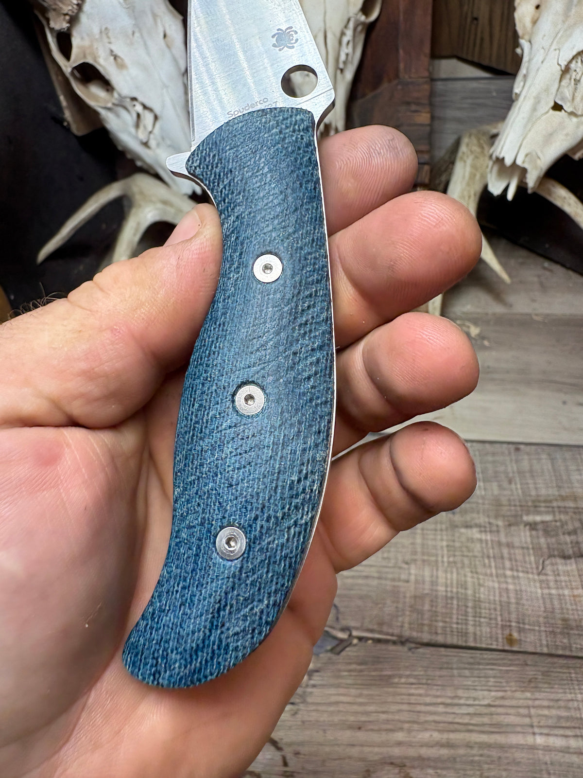 Spyderco Mule handles