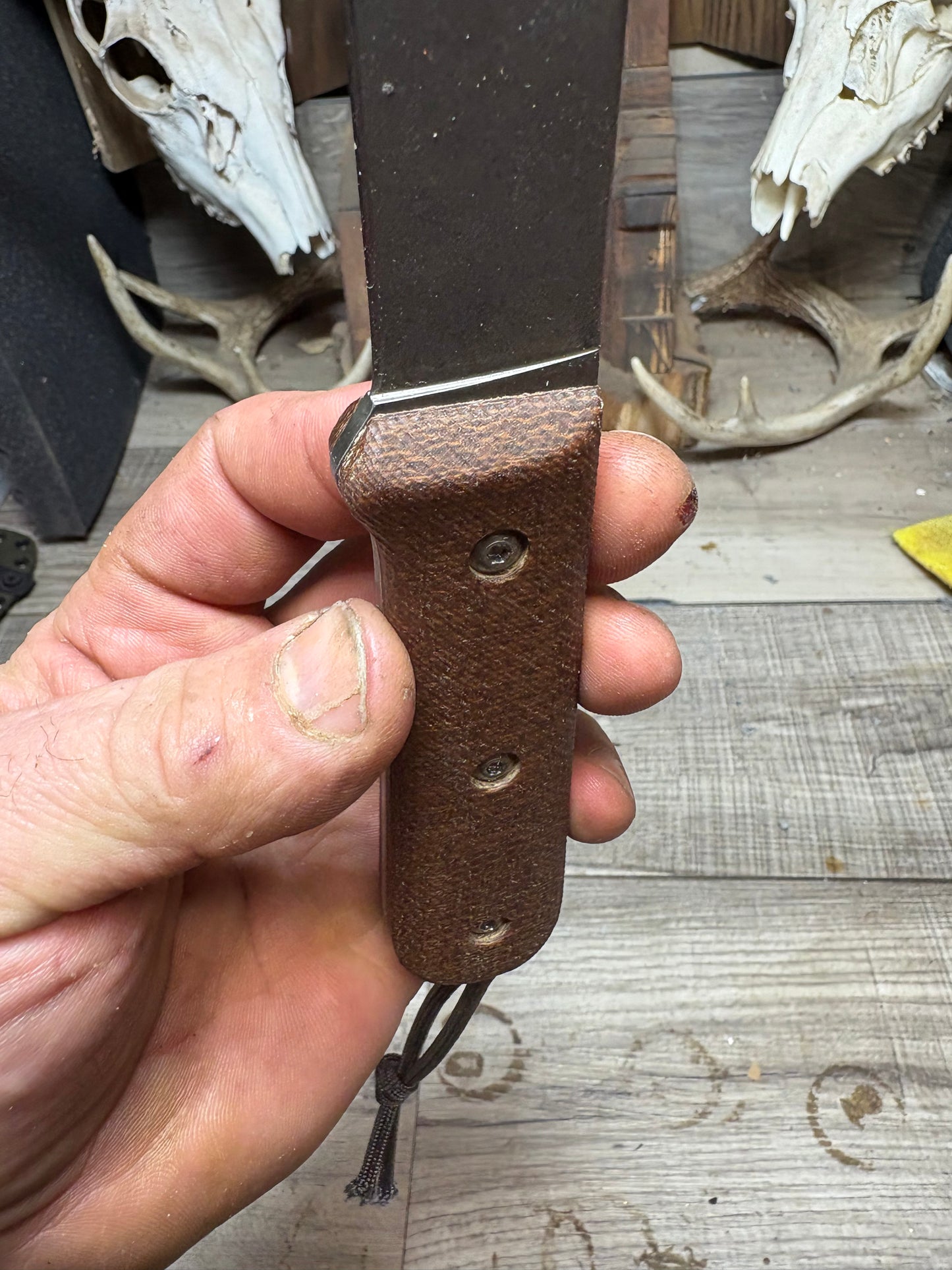 KA-BAR BK62 Burlap Handles HIDDEN LANYARD hole