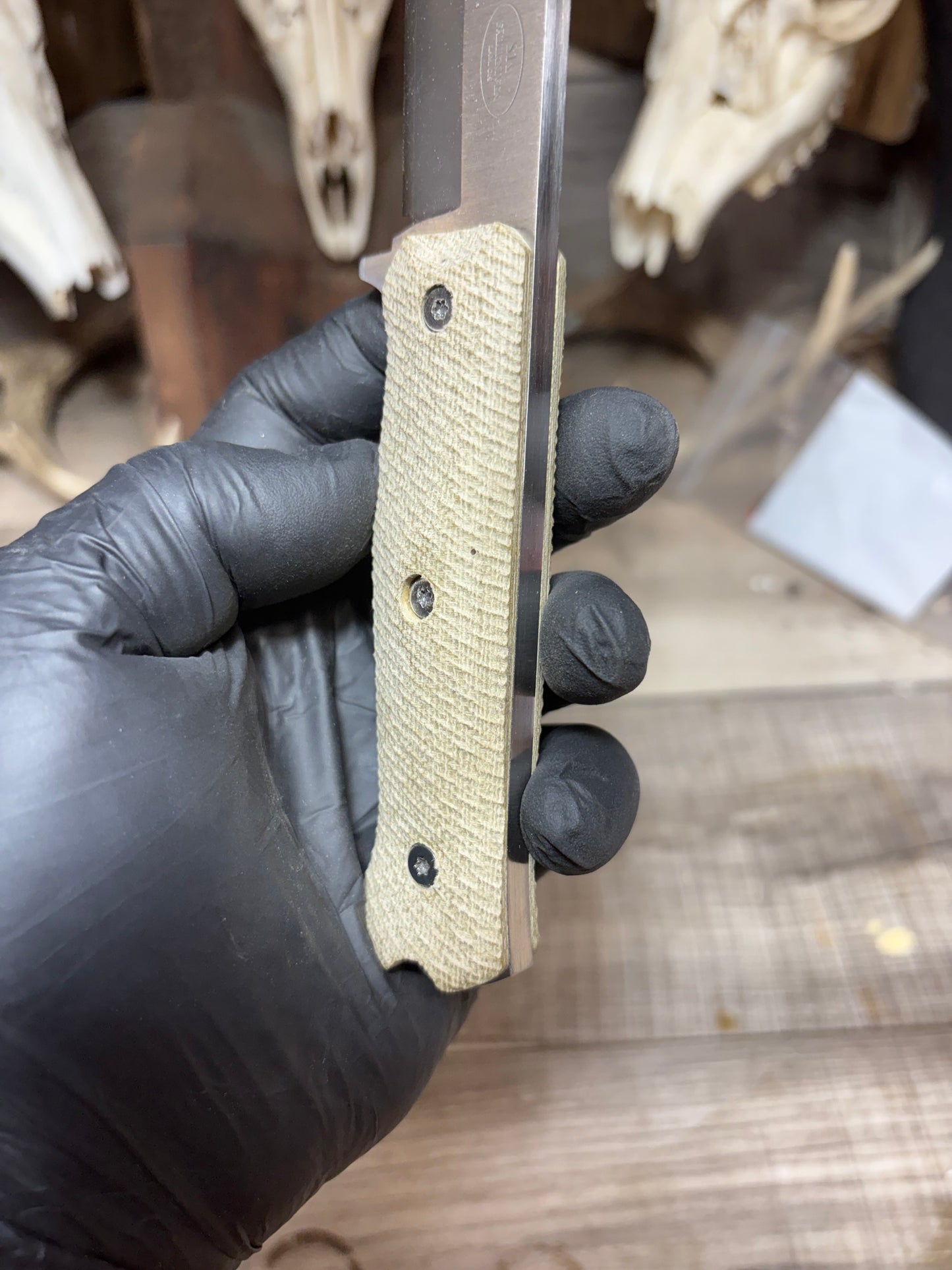 Fallkniven S1X  Handles