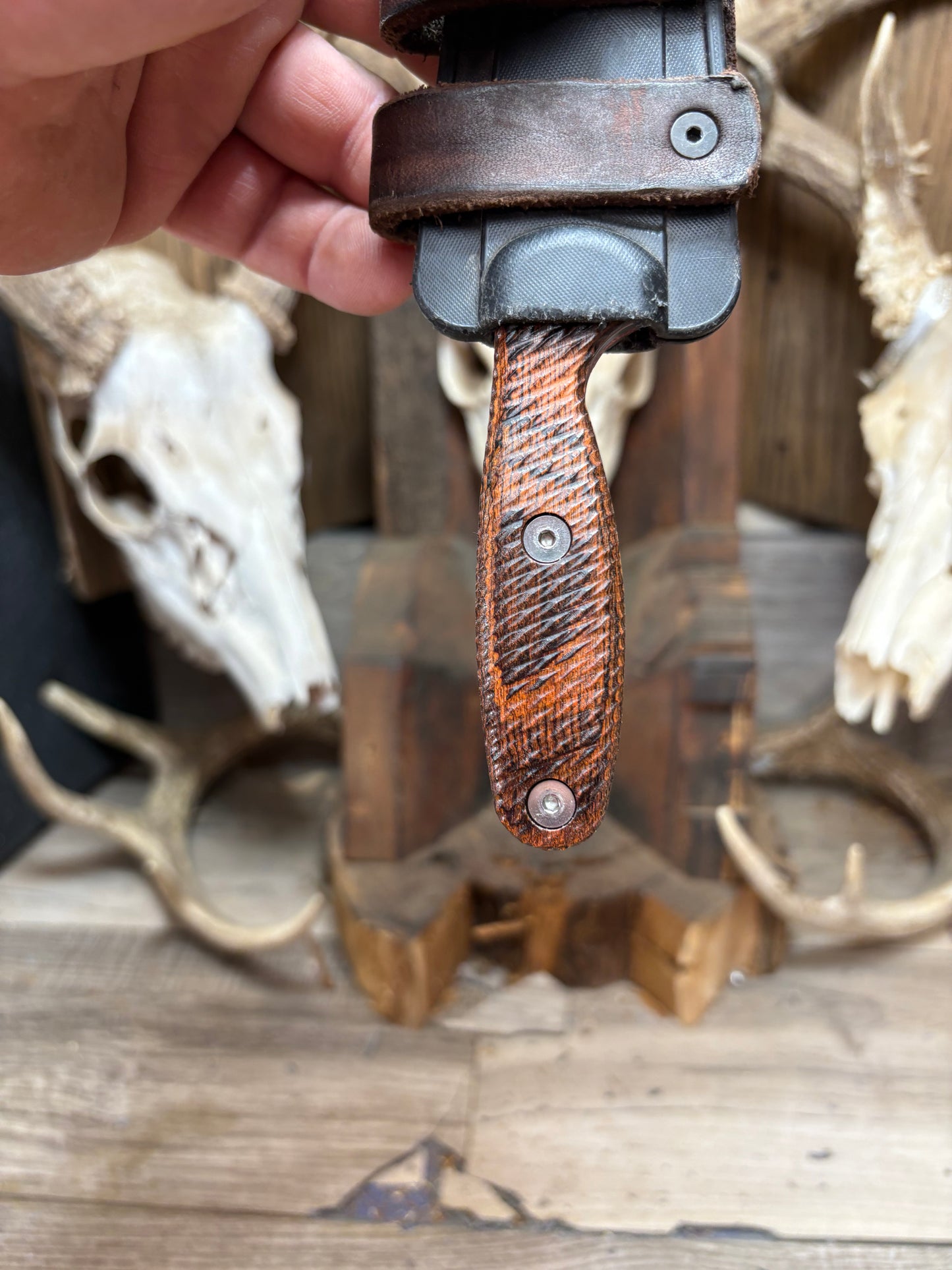 Esee Xancudo Dymalux Handles