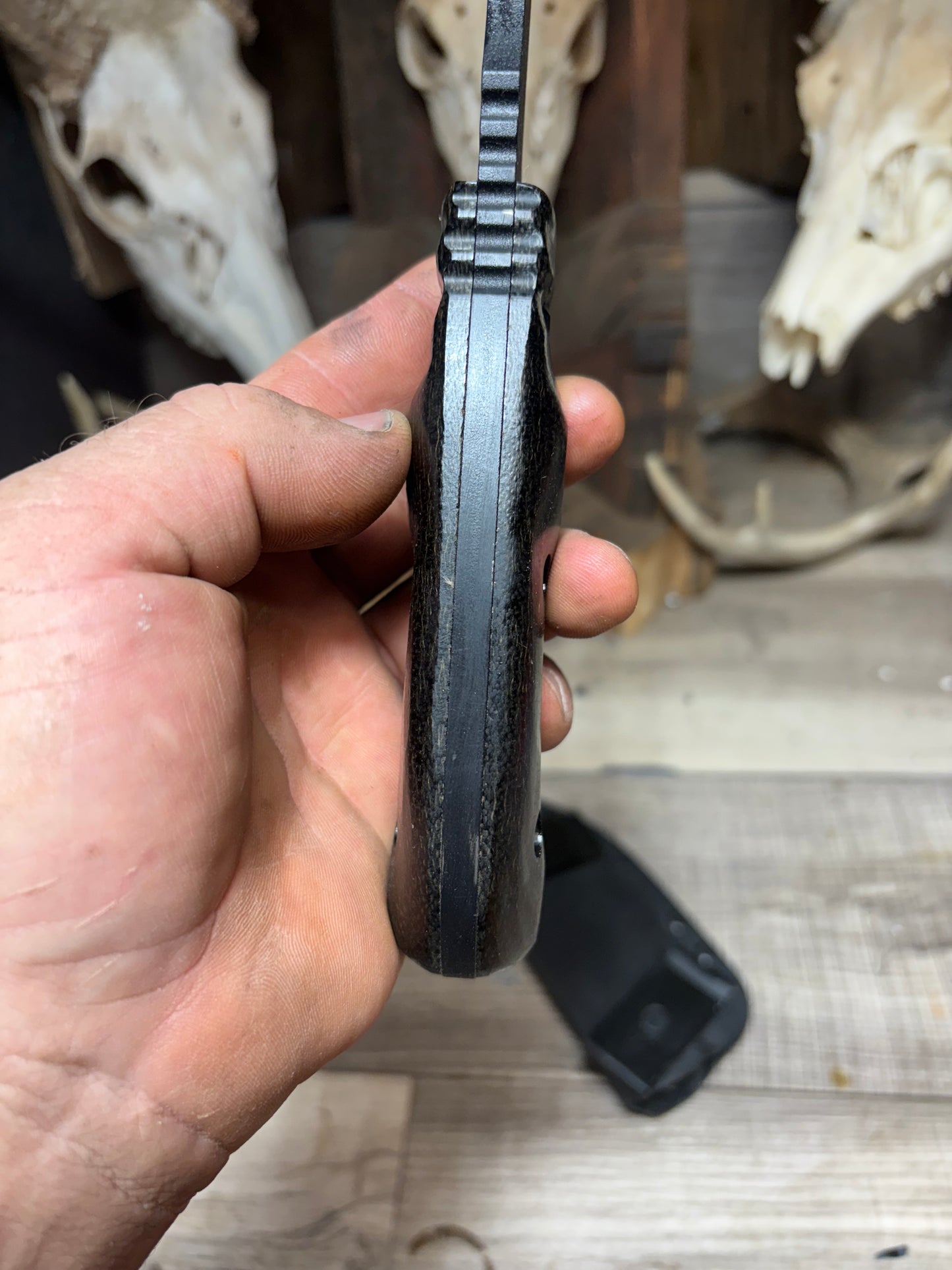 Tops Knives Tom Brown Tracker T1 Burlap Handles