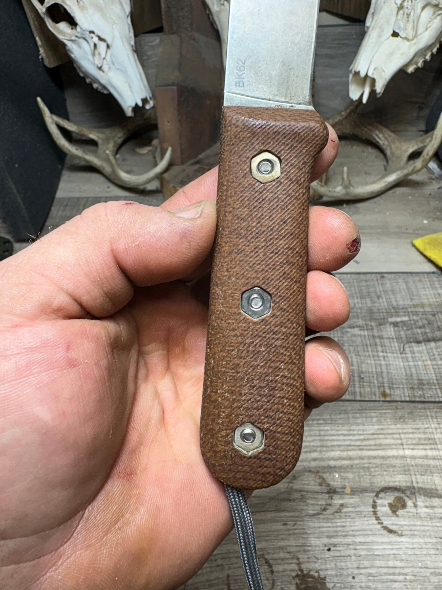 KA-BAR BK62 Burlap Handles HIDDEN LANYARD hole