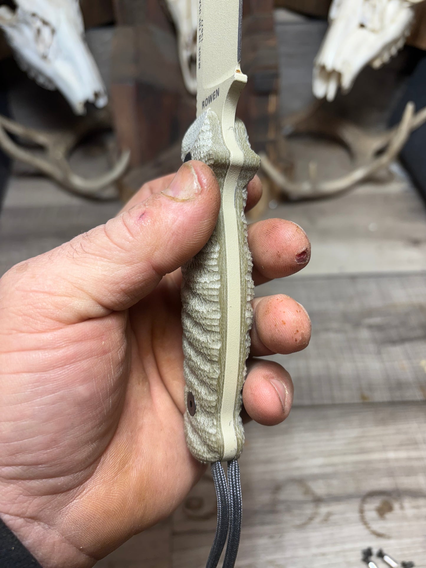 Esee Laser Strike Handles Hidden Lanyard hole