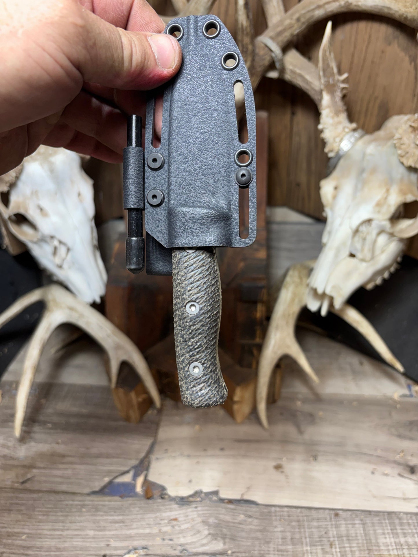 White River Knives Ursus Cub Heavy Canvas Handles