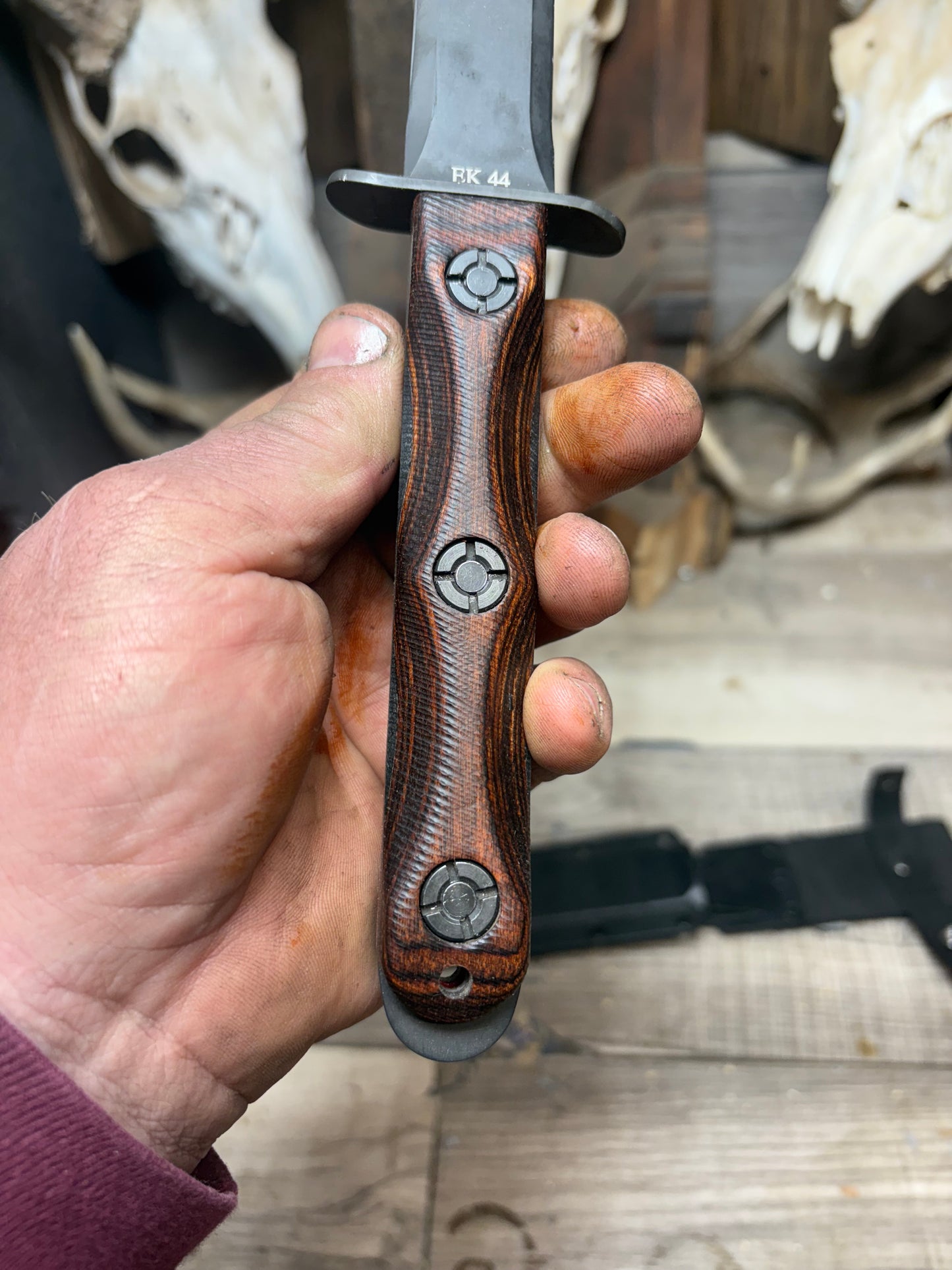 KA-BAR: EK-44 — EK Commando Knife Model 4 & 5 Dymalux Handles