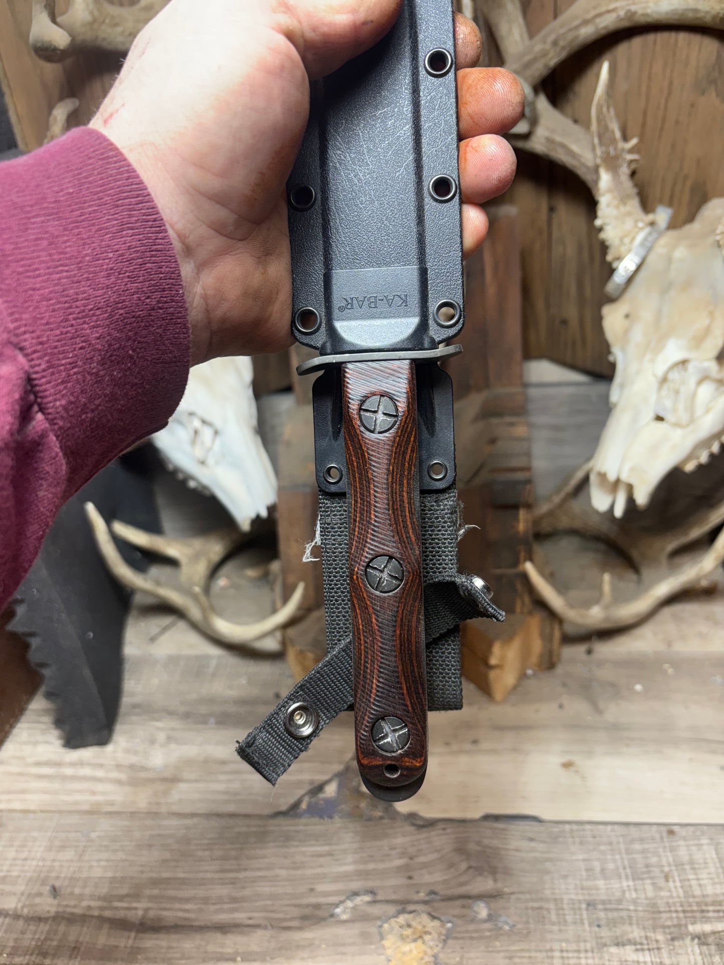 KA-BAR: EK-44 — EK Commando Knife Model 4 & 5 Dymalux Handles