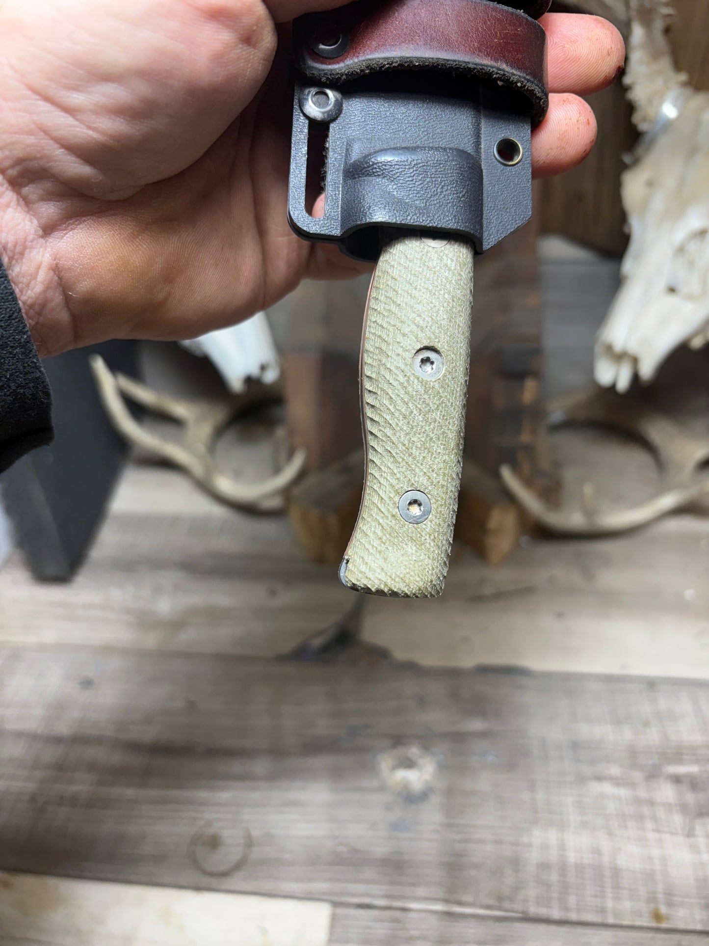 White River Ursus Cub Handles Hidden Lanyard