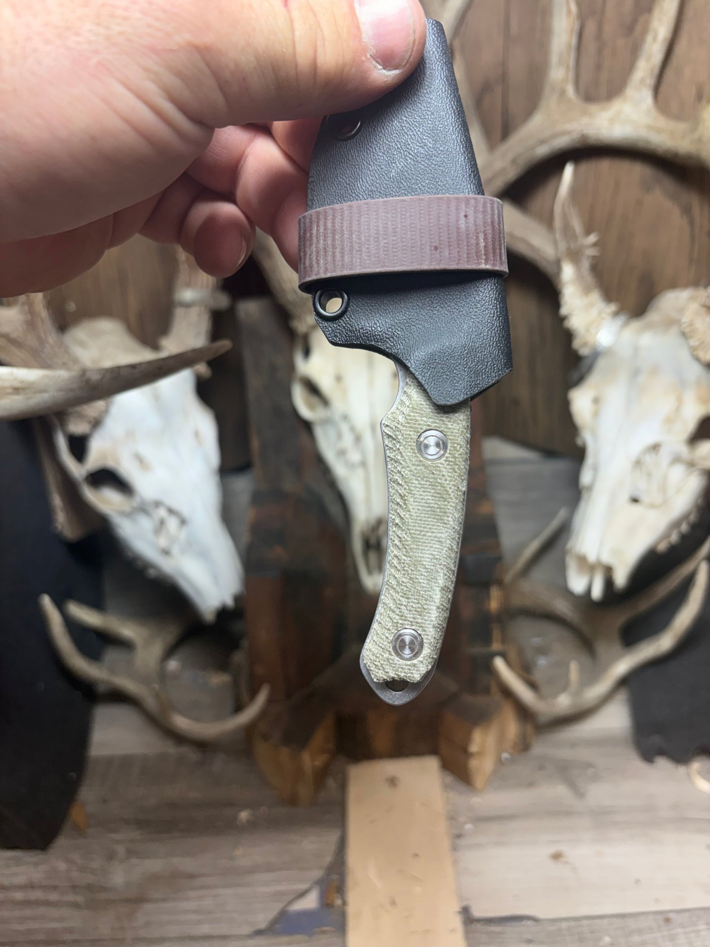 Buck Knives 662 Scout Canvas Micarta Handles