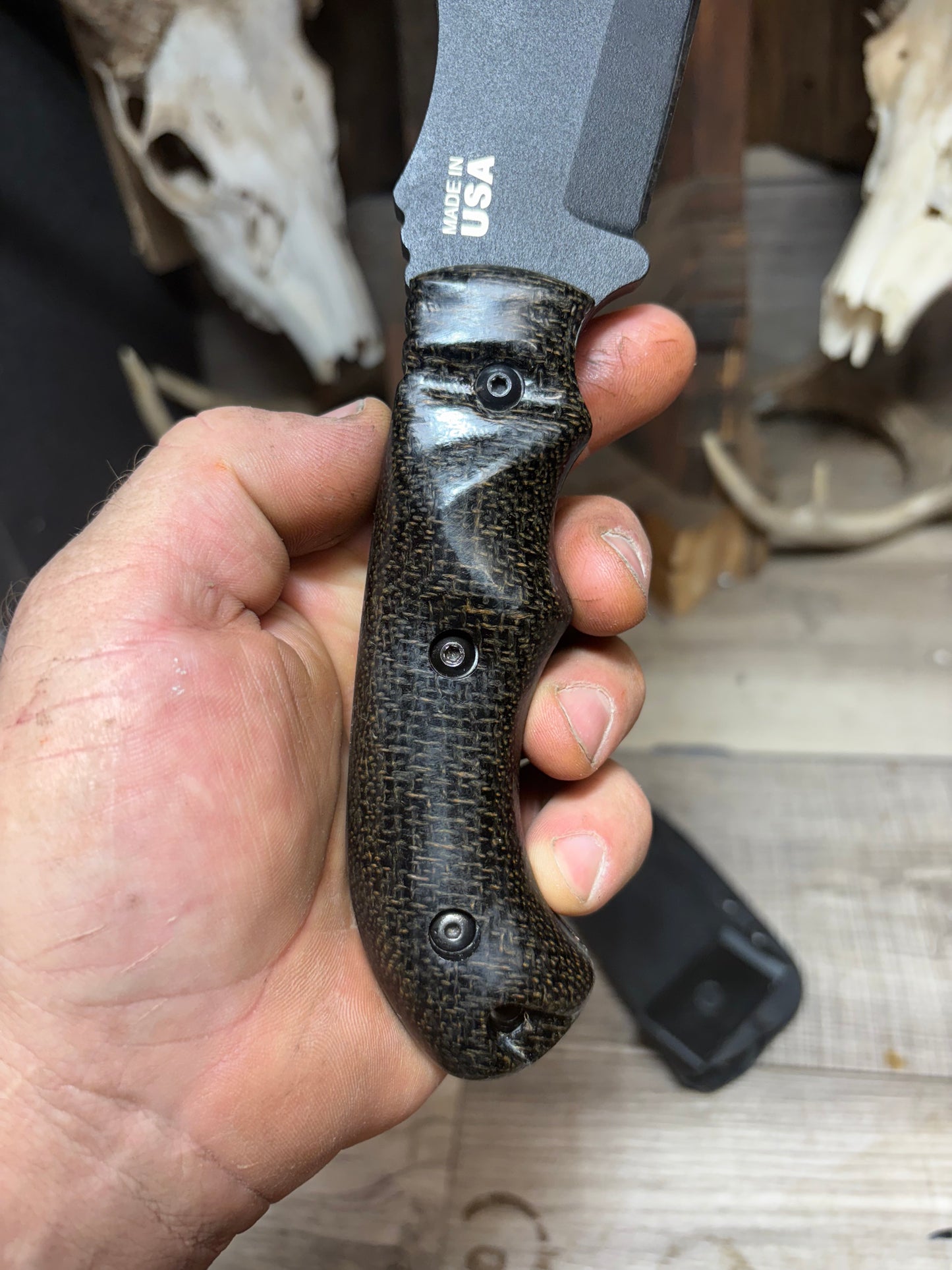 Tops Knives Tom Brown Tracker T1 Burlap Handles