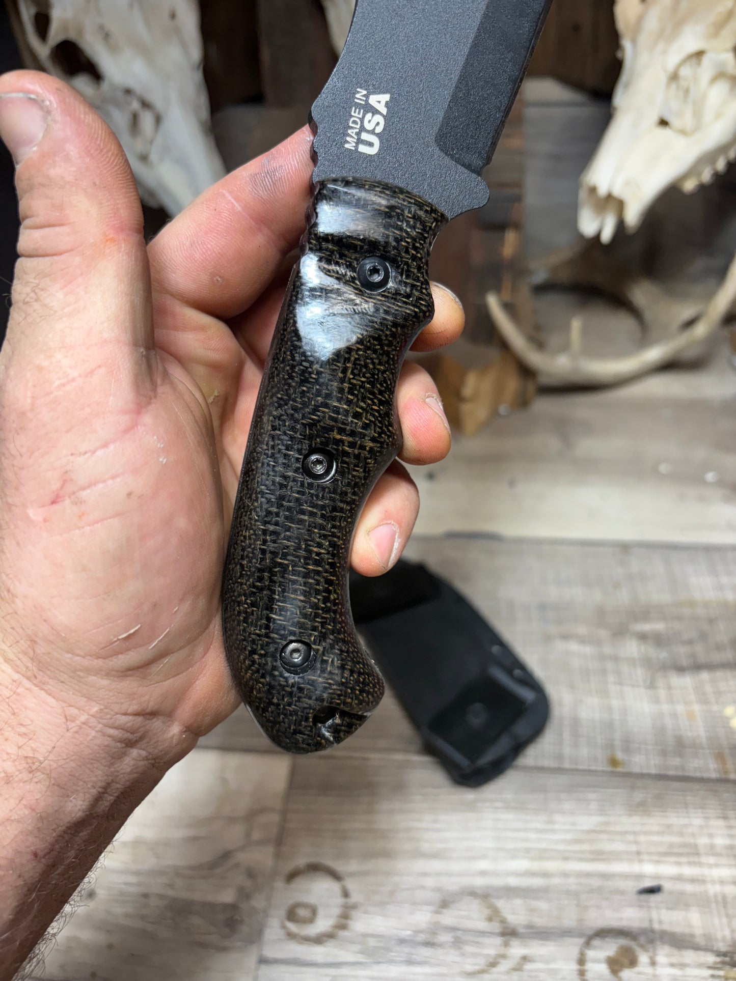 Tops Knives Tom Brown Tracker T1 Burlap Handles