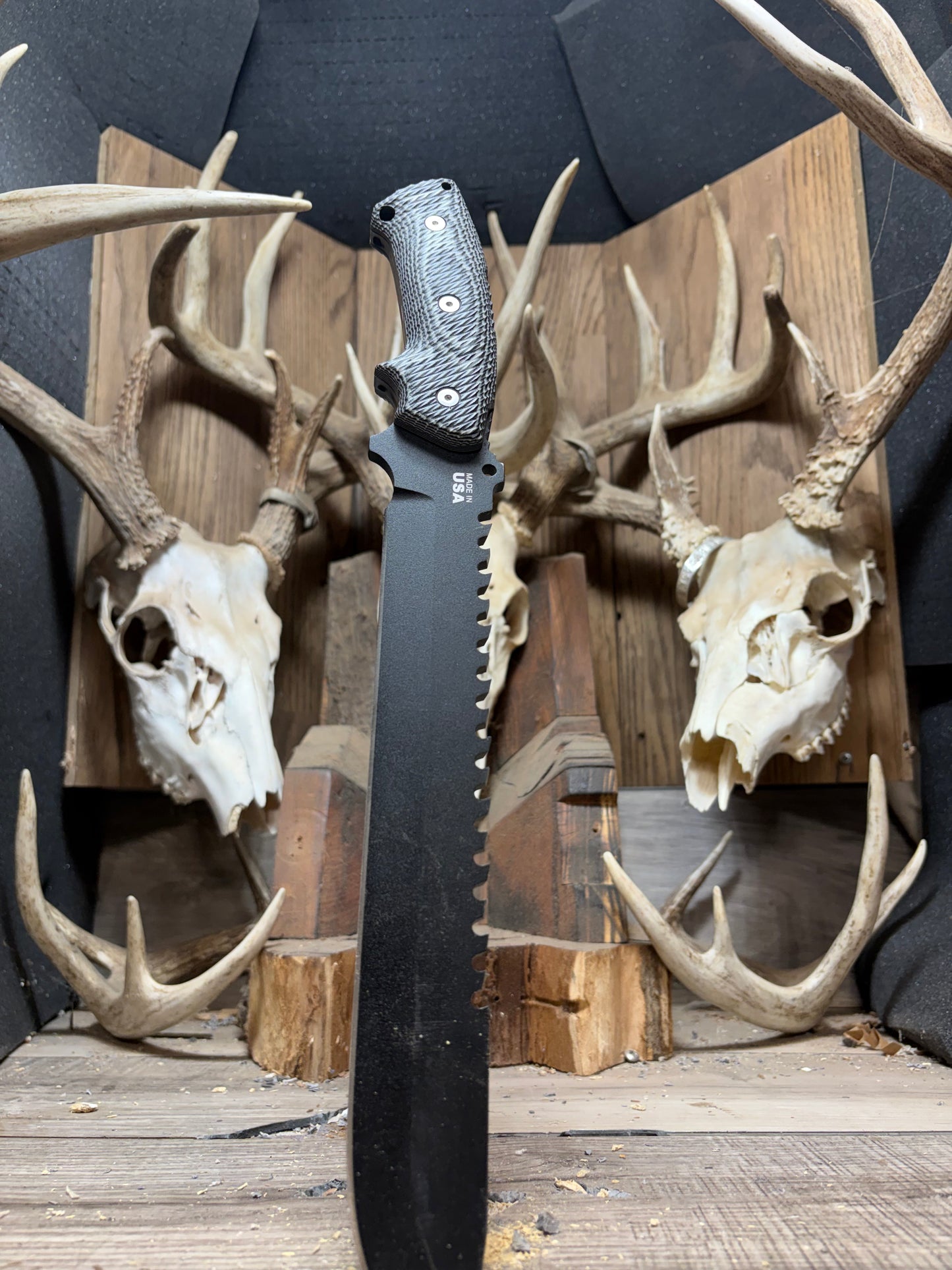 Tops Knives Steel Eagle 111A Handles