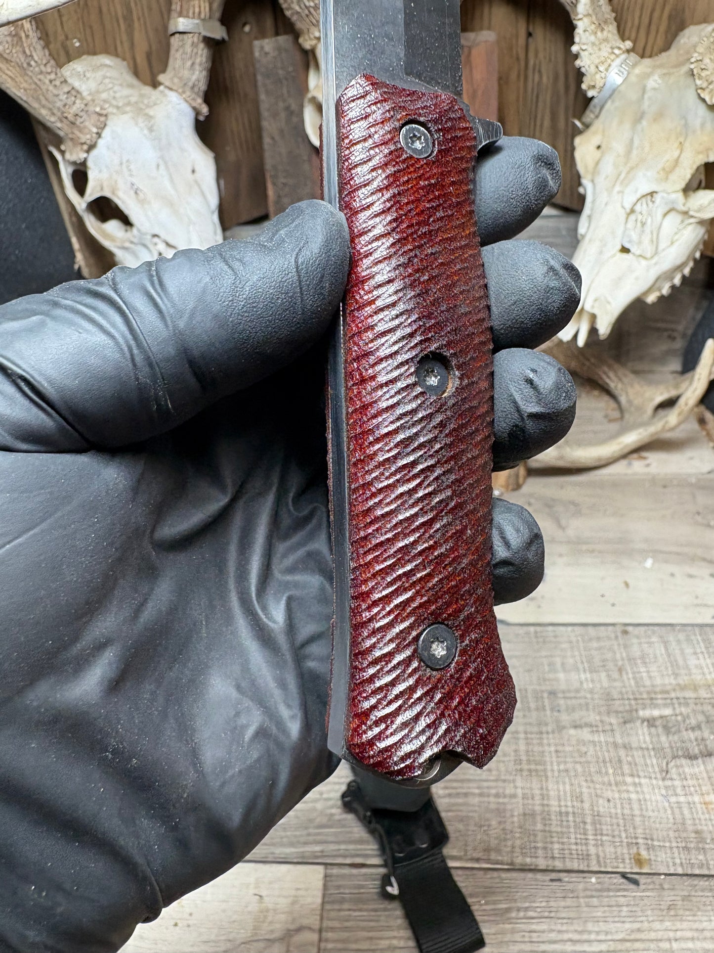 Fallkniven S1X  Handles