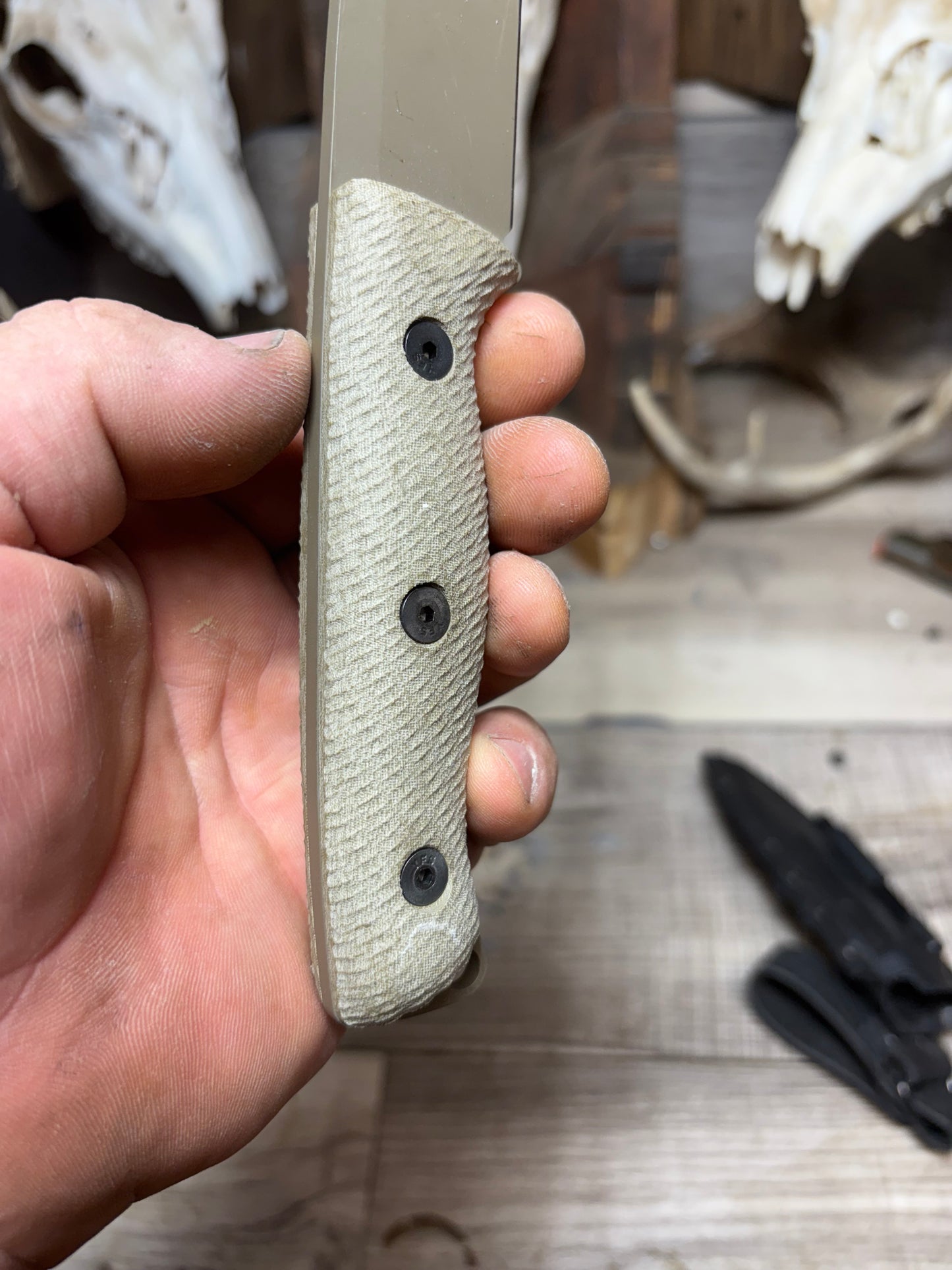 White River Knives Ursus 45 Linen Micarta Handles