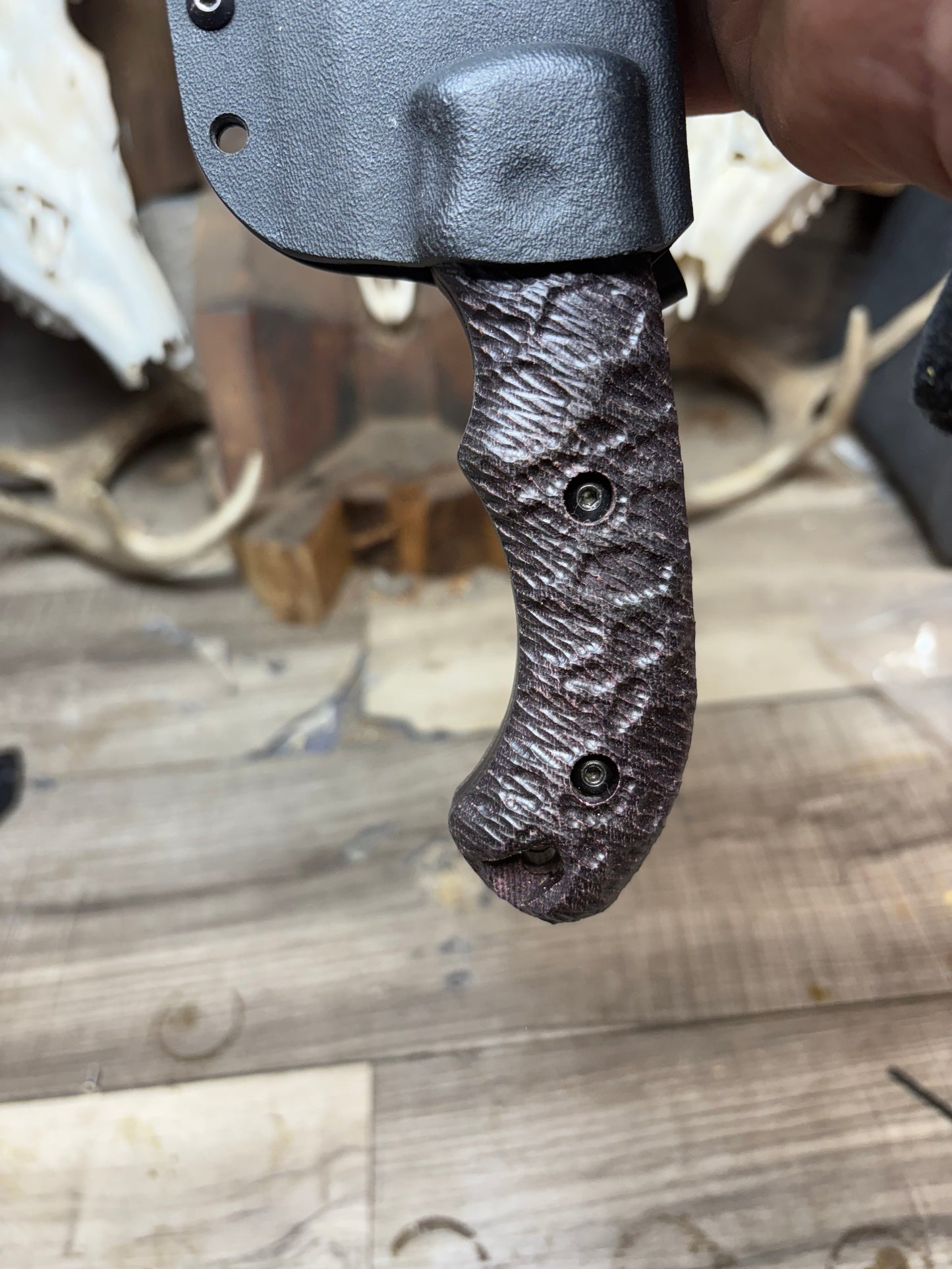 Tops Knives Tom Brown Tracker T1 Handles