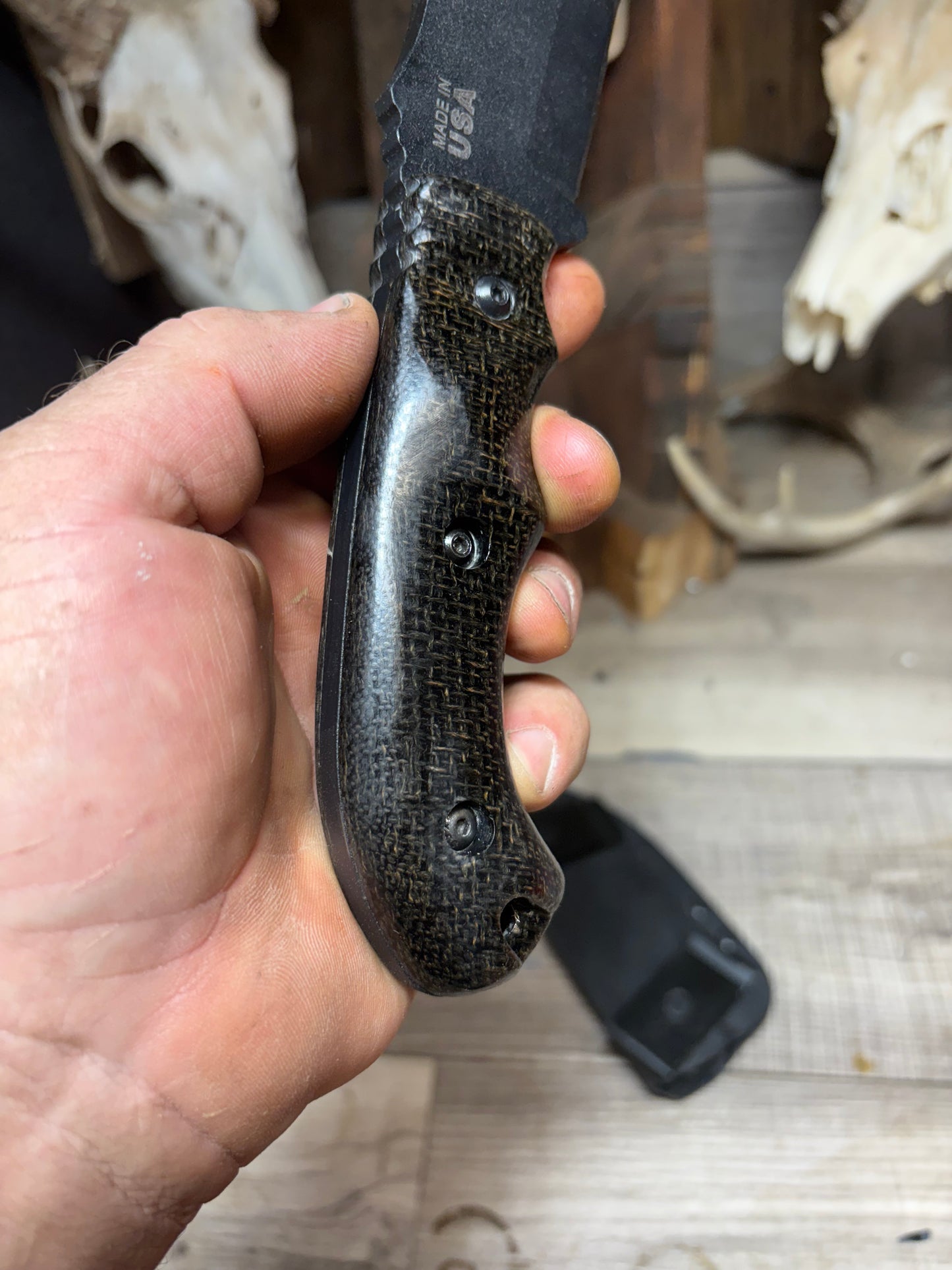 Tops Knives Tom Brown Tracker T1 Burlap Handles