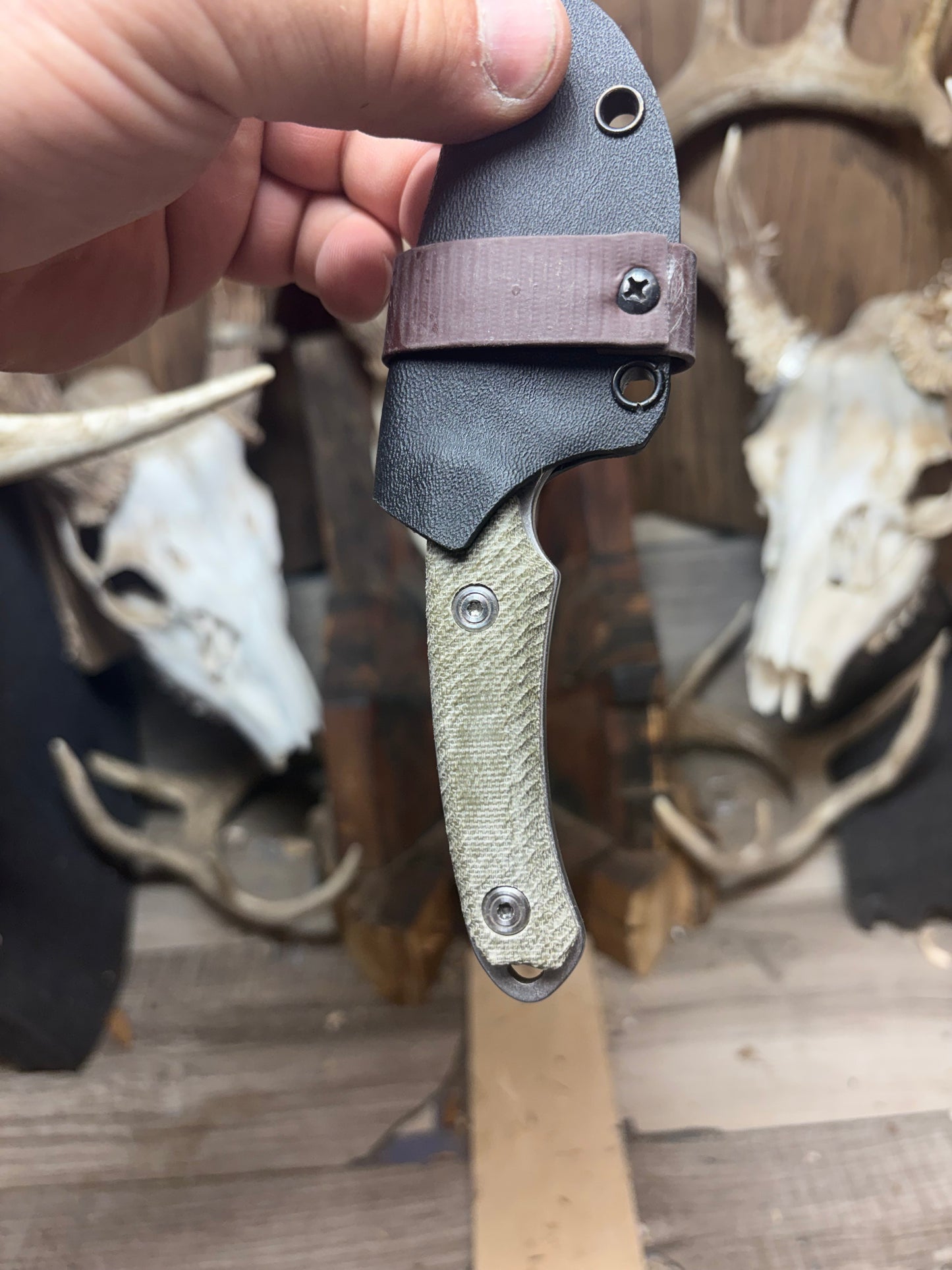 Buck Knives 662 Scout Canvas Micarta Handles